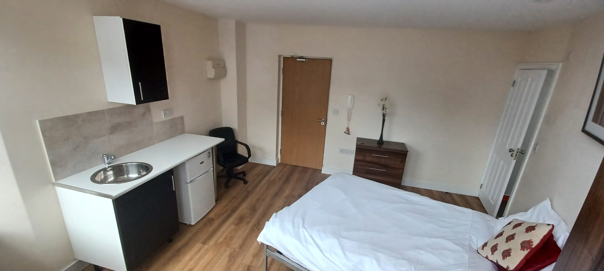 Studio 3E, 23 Percy St