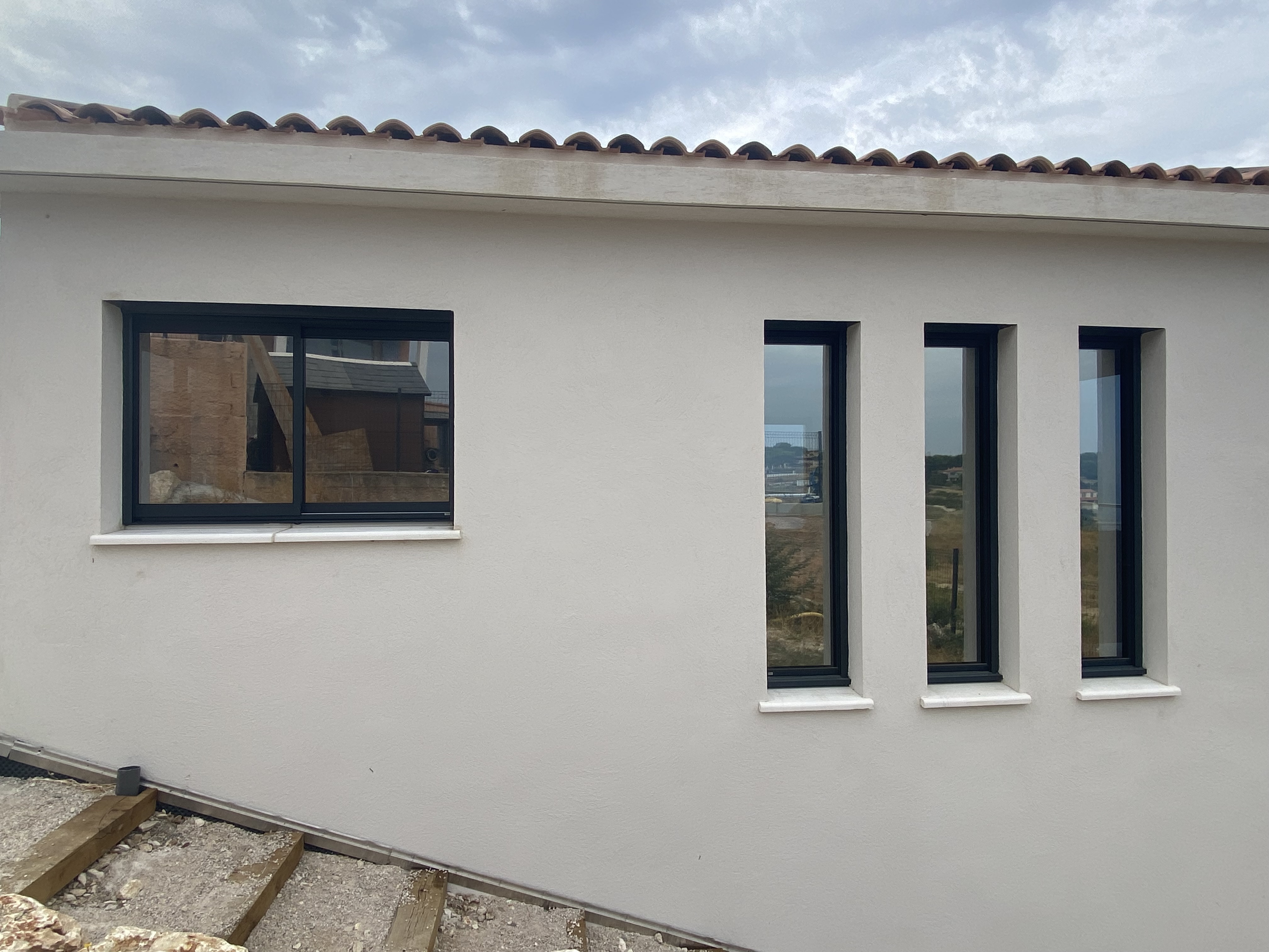 Pose de films solaires à Marseille 