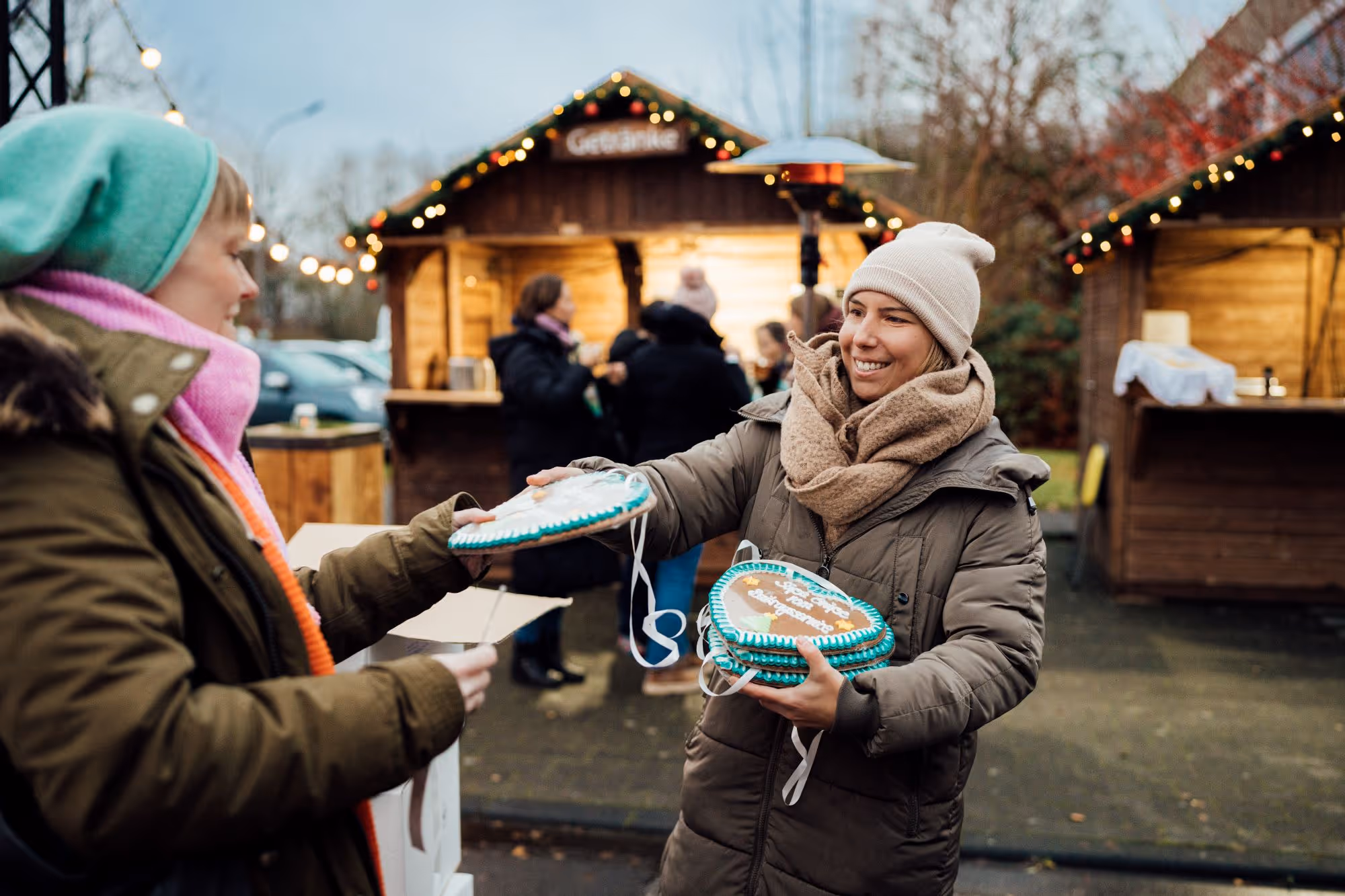 Lebkuchenherzen beim Weihnachtsmarkt - Firmenevent