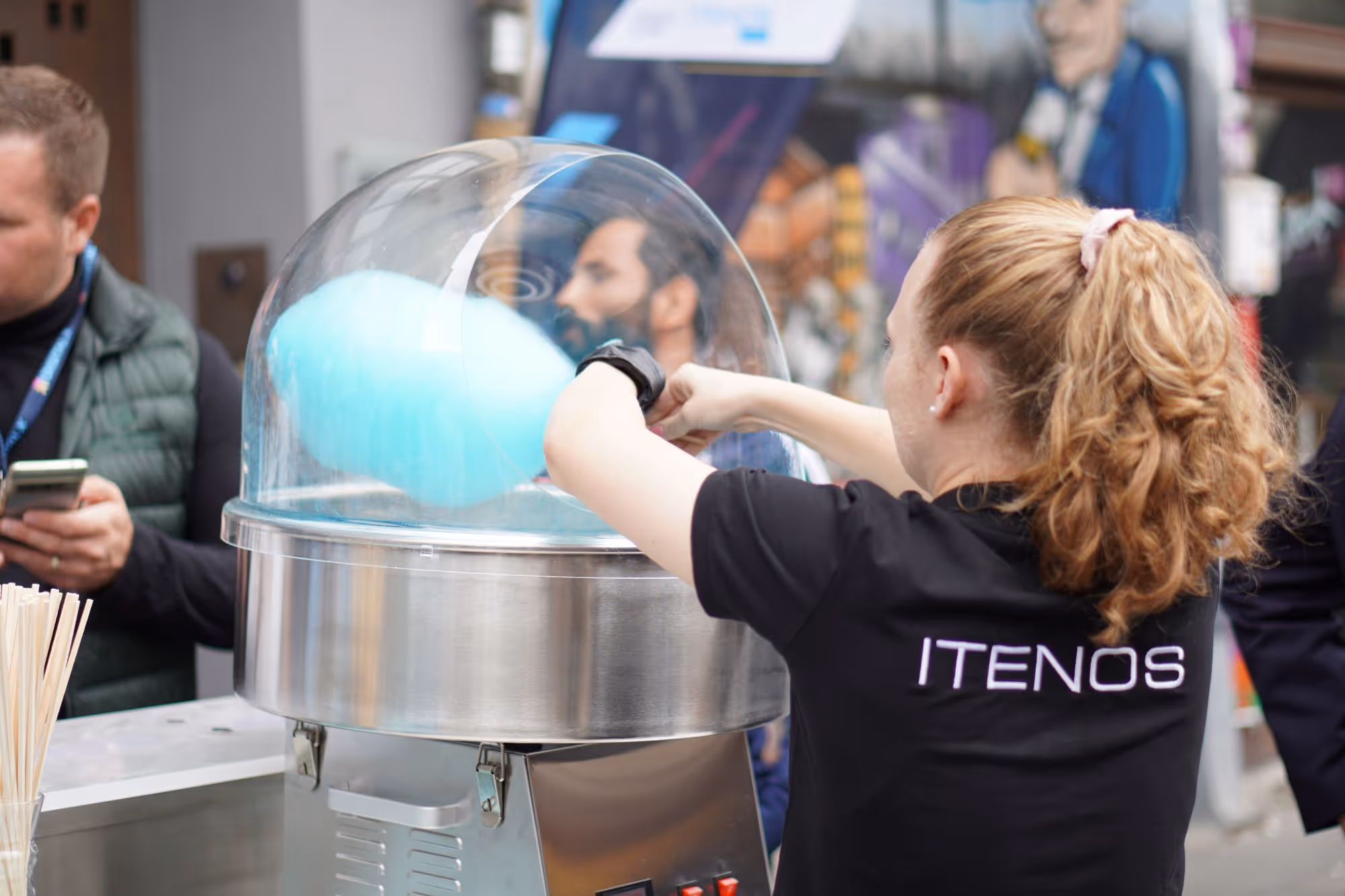 Zuckerwatte-Stand bei Itenos