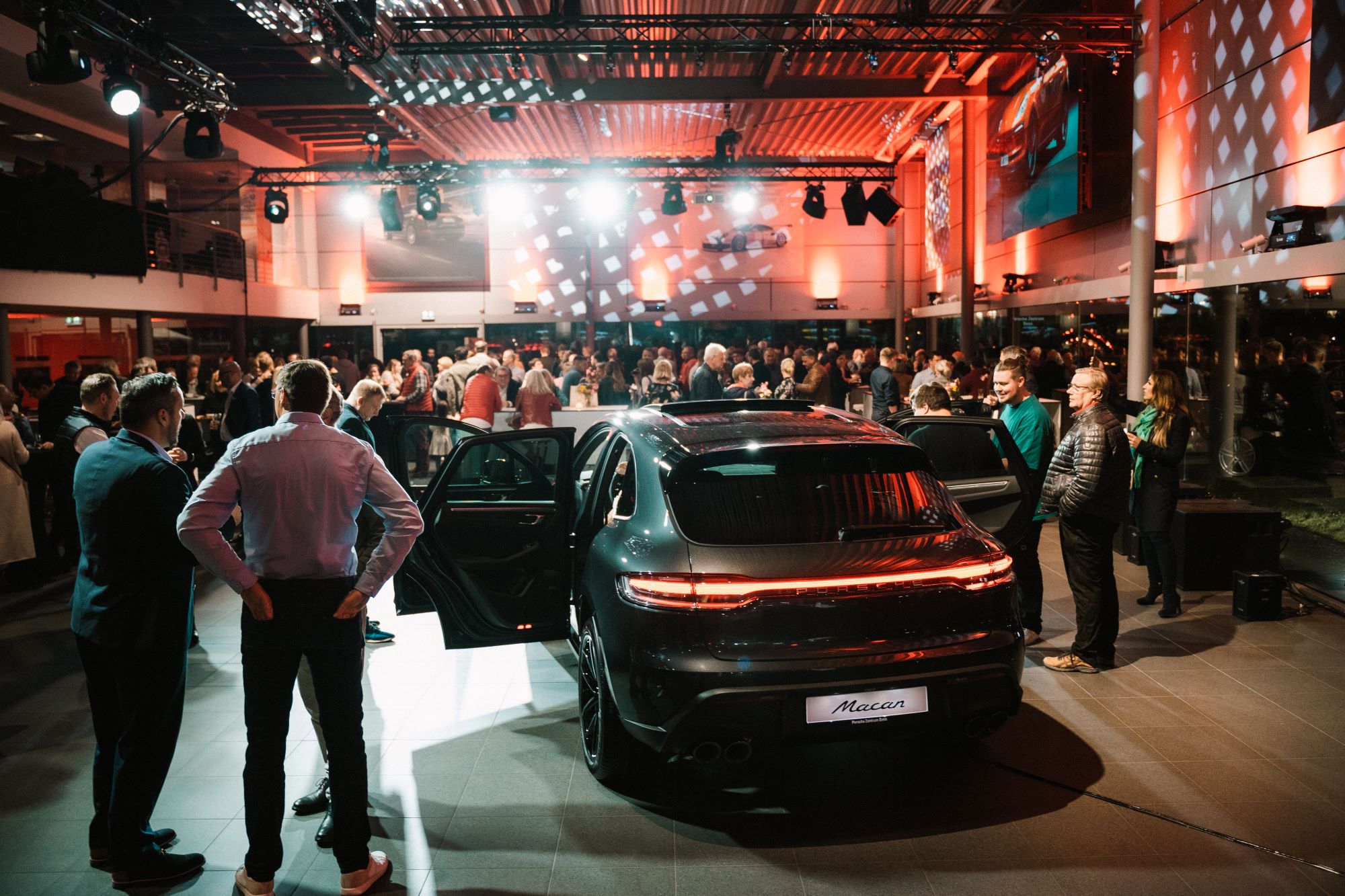 Launch Event des Porsche Macan in Bonn.