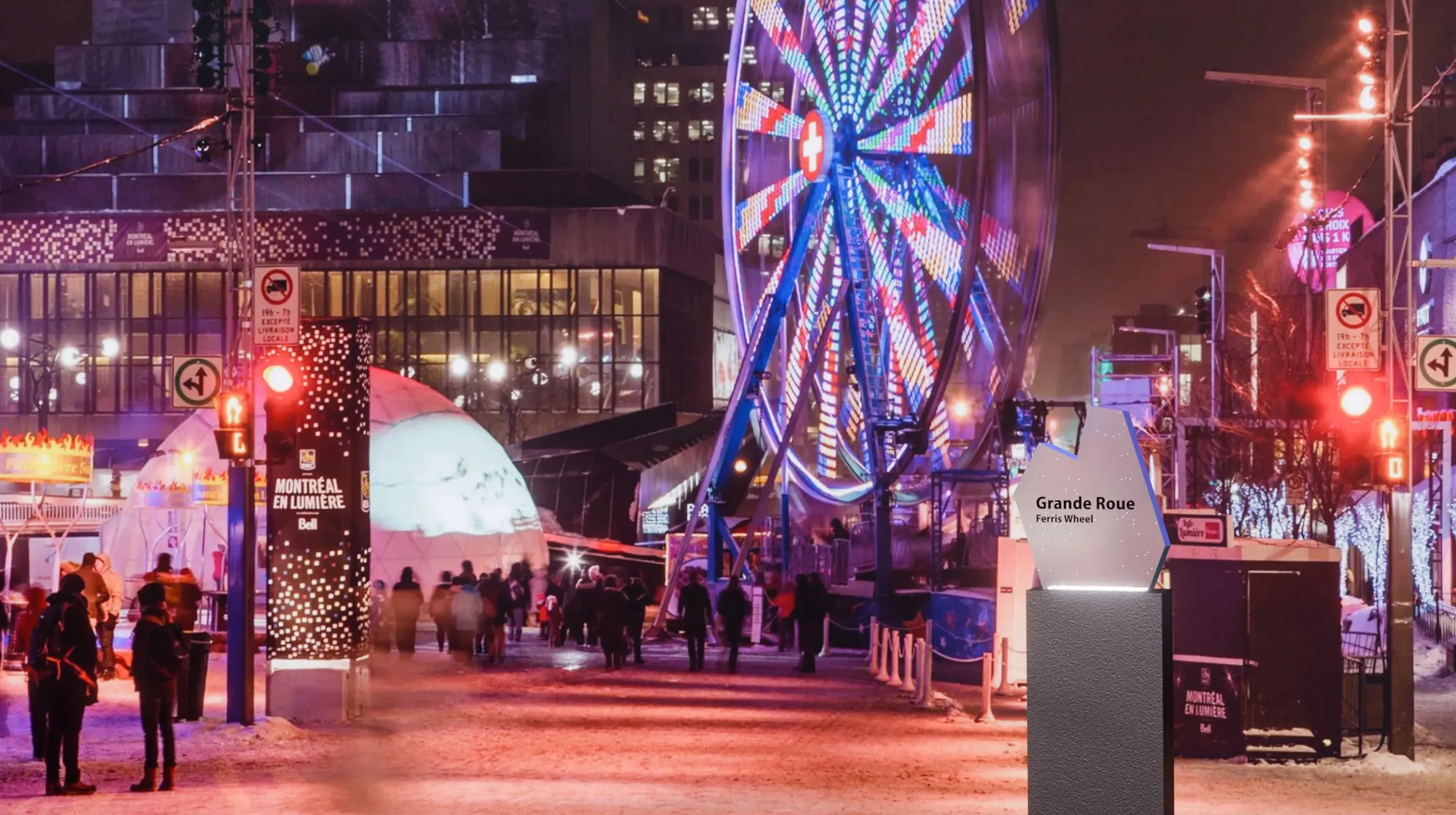 destinational sign in front of the Grand Roue at Montreal en Lumiere festival

background photo credit: Facebook : Montréal en Lumière