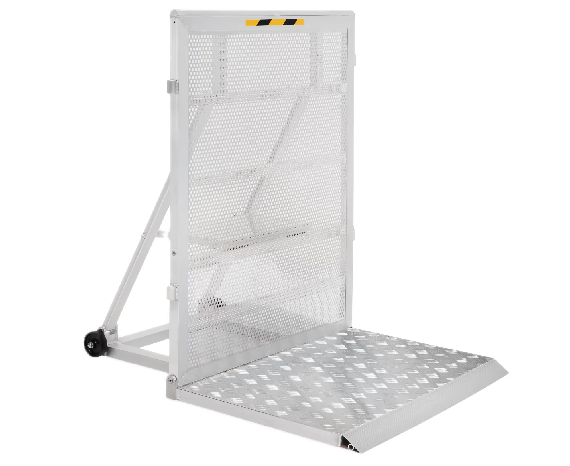 Barrières crash installées devant une foule pour sécuriser une zone et contrôler les mouvements du public.