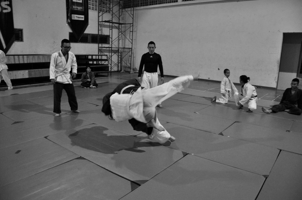 Judo throw during judo practice.