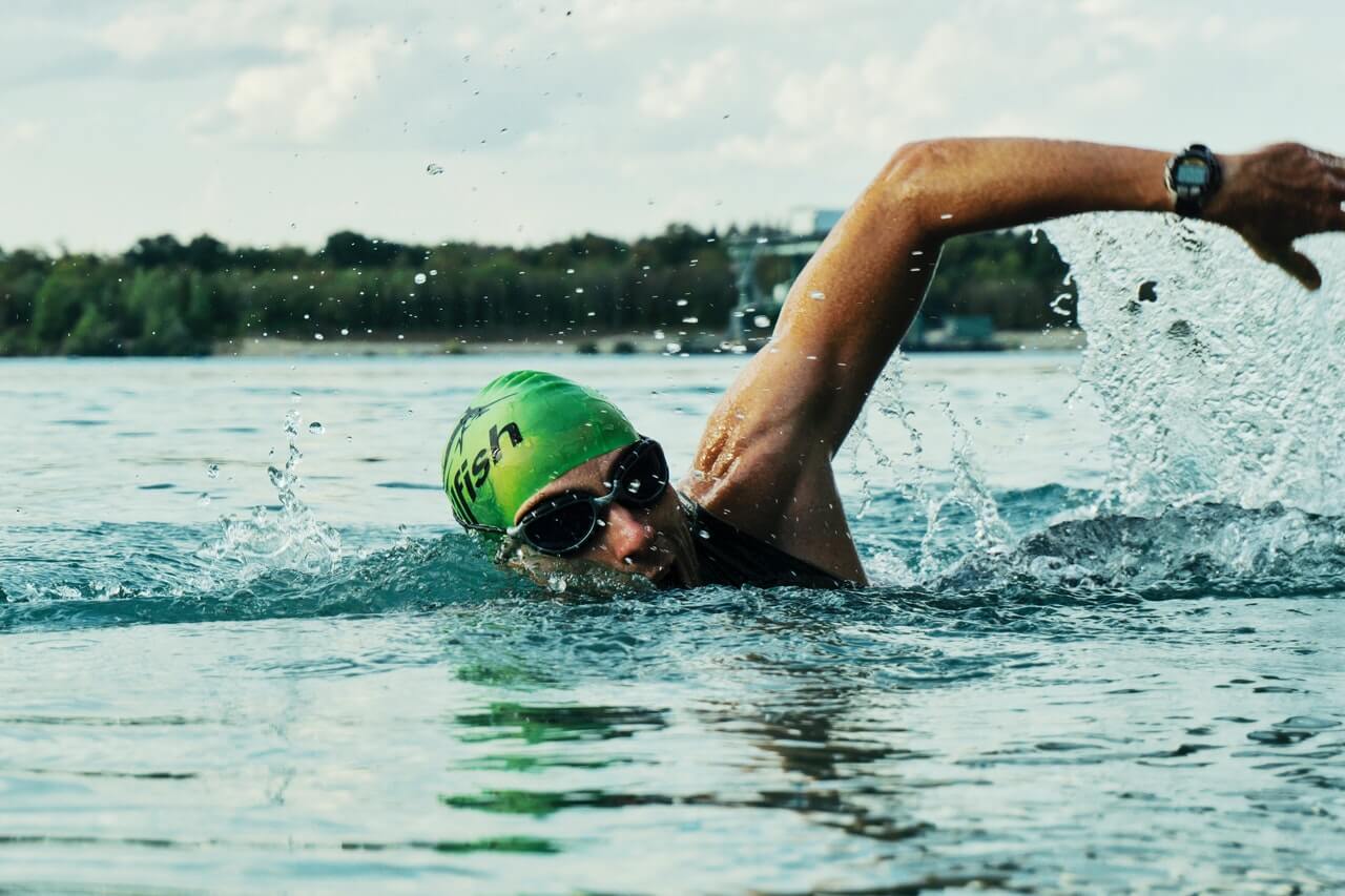 Man benefiting from a healthier life thanks to swimming