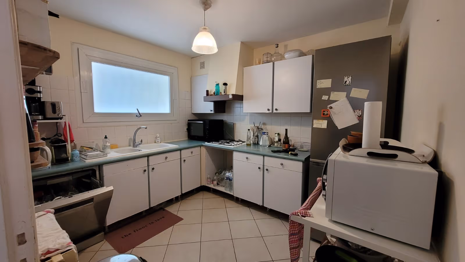 Cuisine de Marina avant travaux de Comptoir de l'habitat à Montpellier