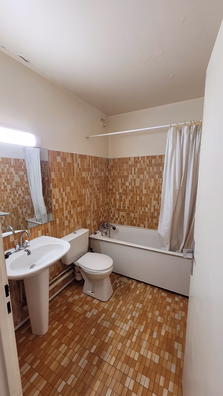 Rénovation de salle de bain avant chantier par Comptoir de l'habitat à Montpellier