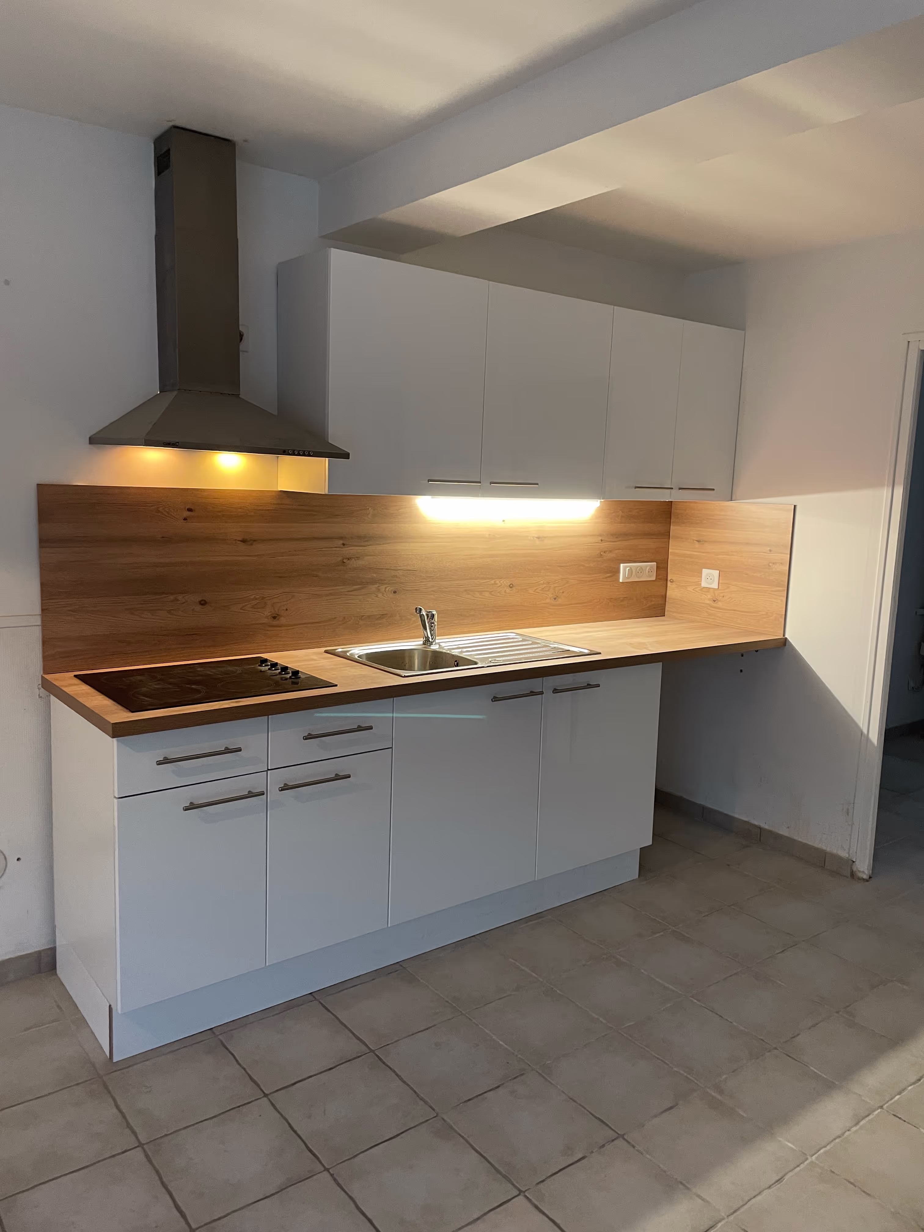 Photo de la cuisine rénovés par le Comptoir de l'habitat à Montpellier