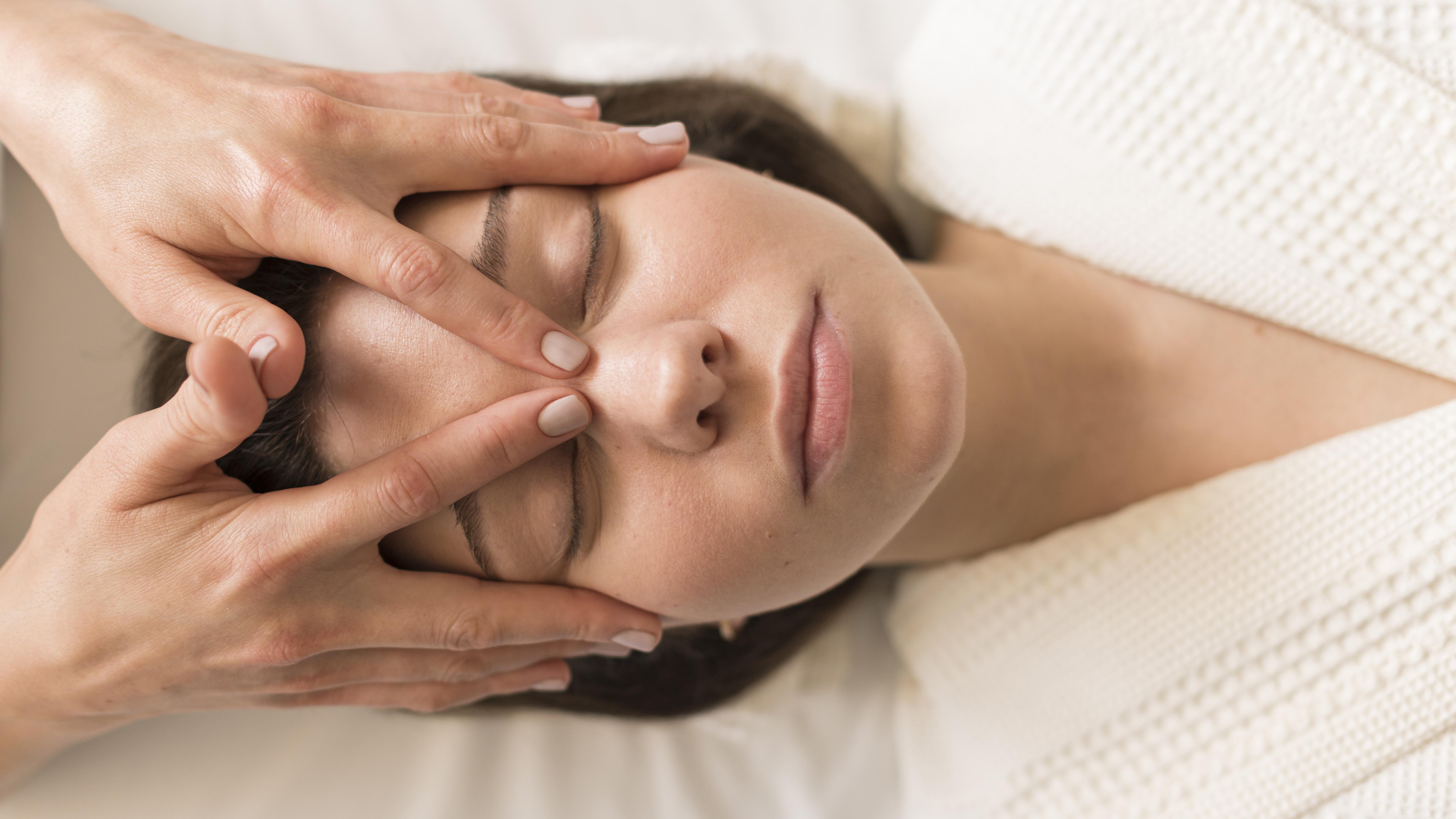 La rutina de belleza IDEAL para quienes tienen 18 años (o menos)