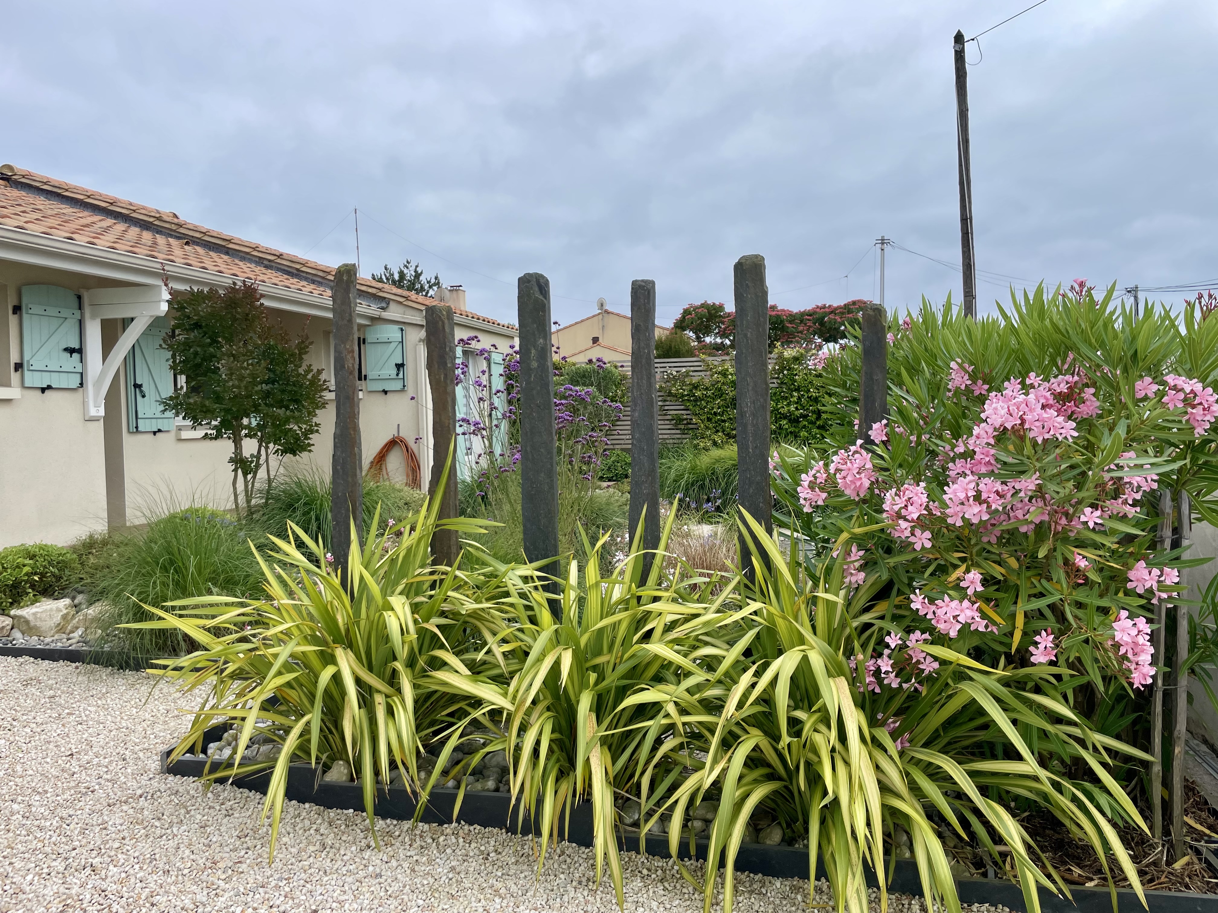 Canopée Vendéenne Piquets de schiste