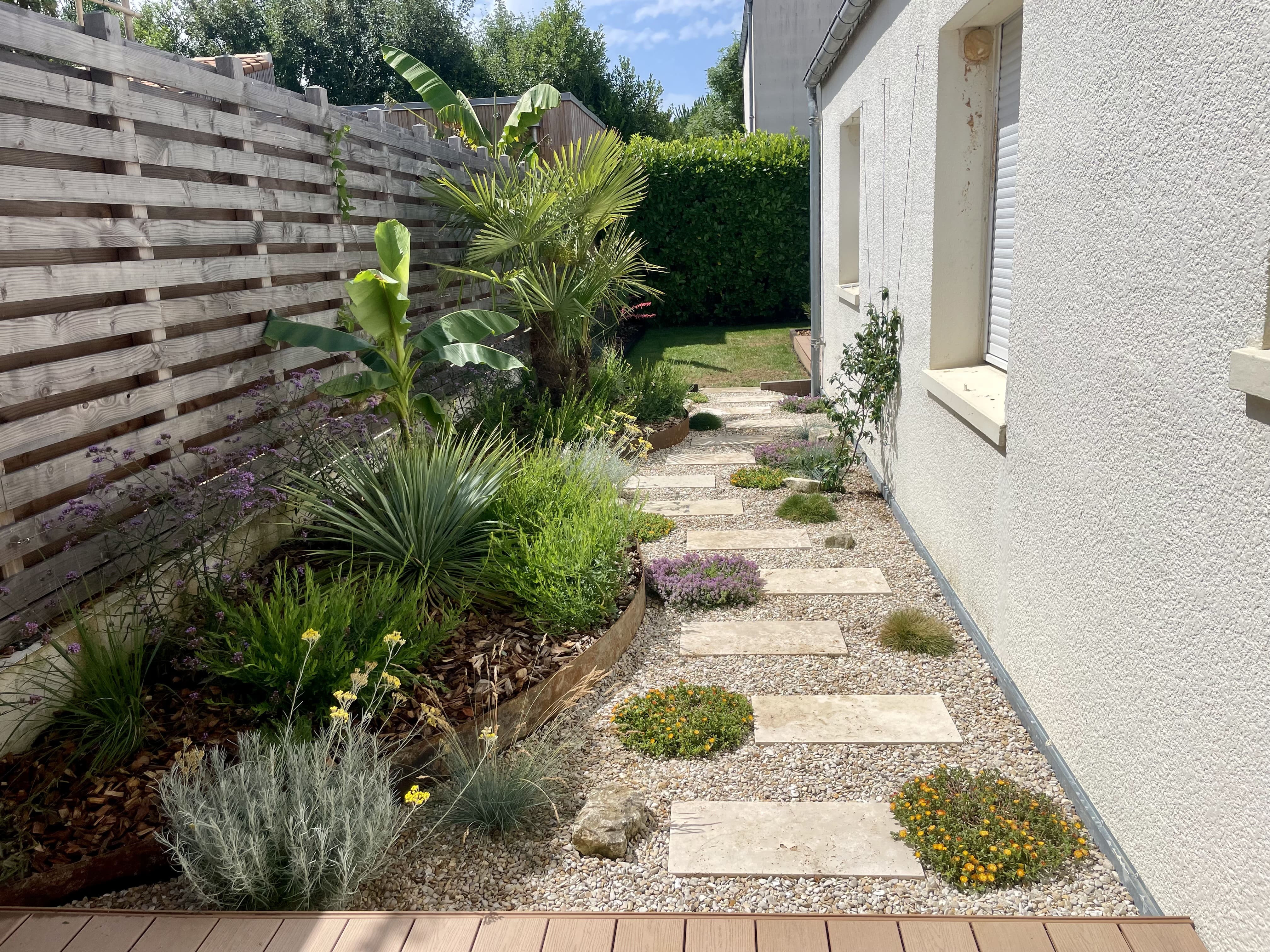 Souffle d'exotisme Allée douce et graphique