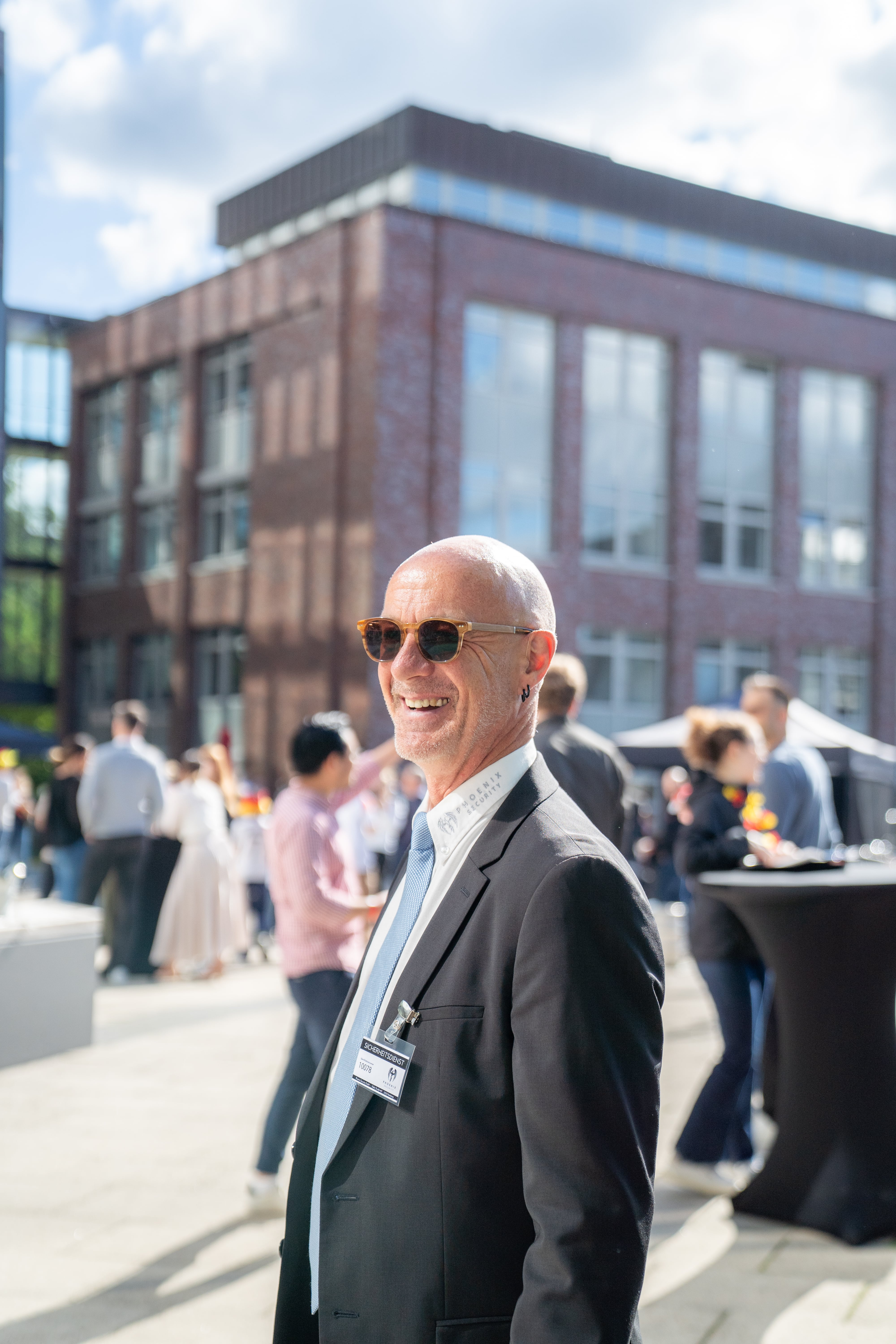 Sicherheitsmitarbeiter von Phoenix Security als Veranstaltungsschutz zur zur Überwachung auf einem ECE Event.