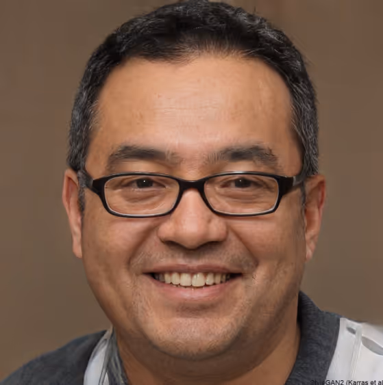 Portrait of student Sylvia sharing her testimonial about Nancy Medina's classes.