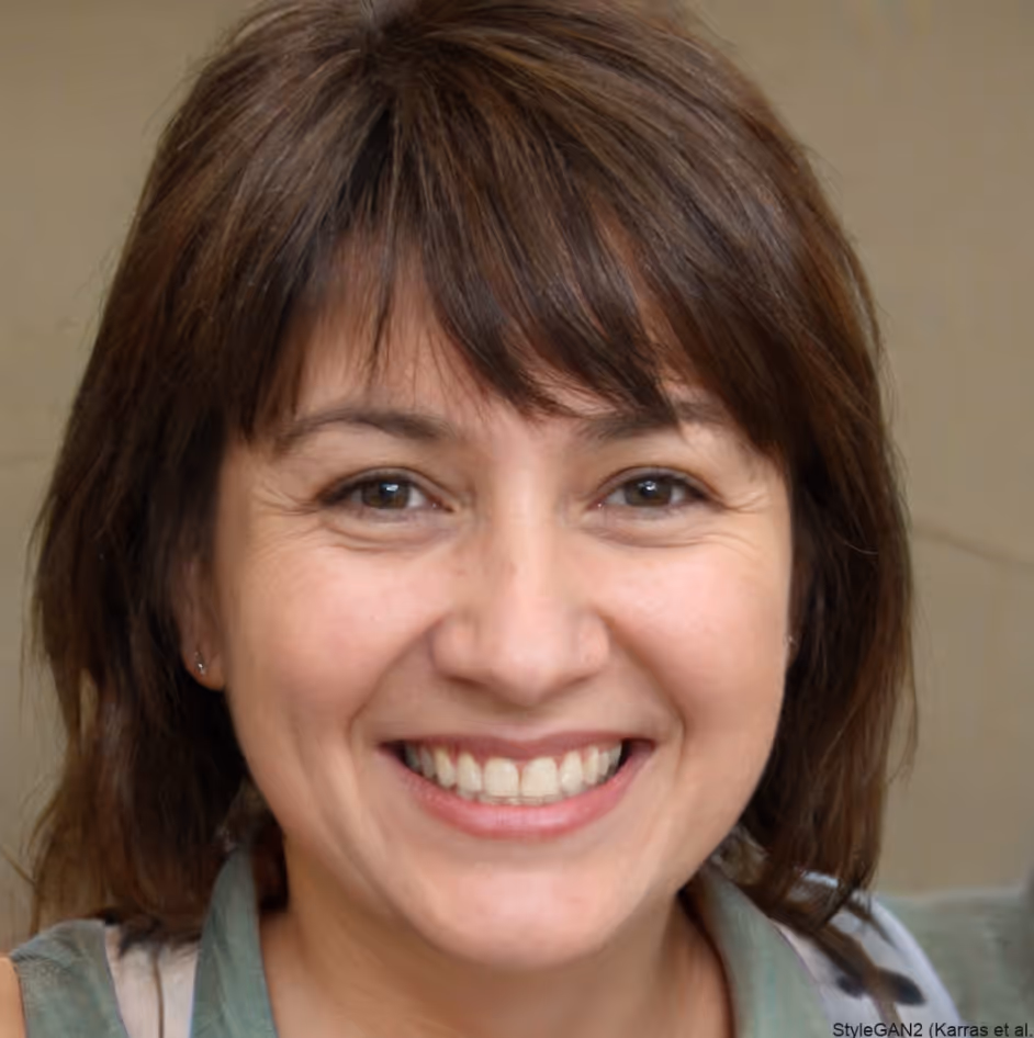 Portrait of student Sylvia sharing her testimonial about Nancy Medina's classes.