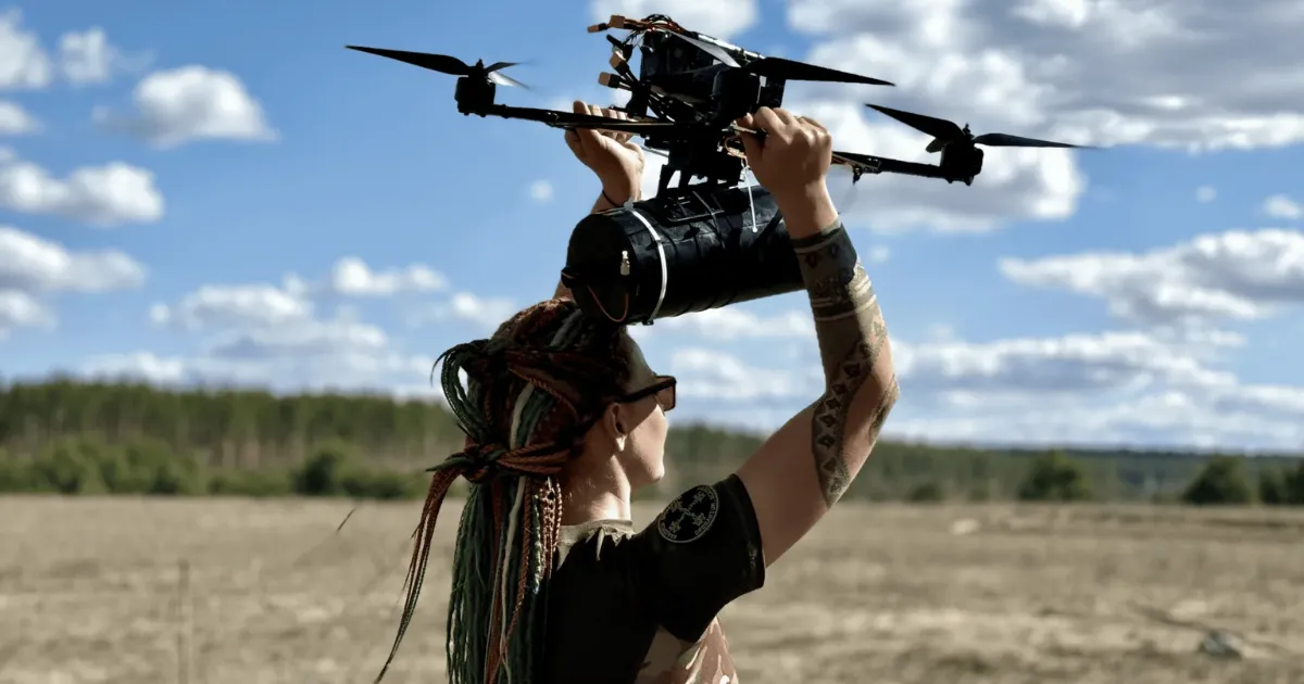 Оповолоконні дрони