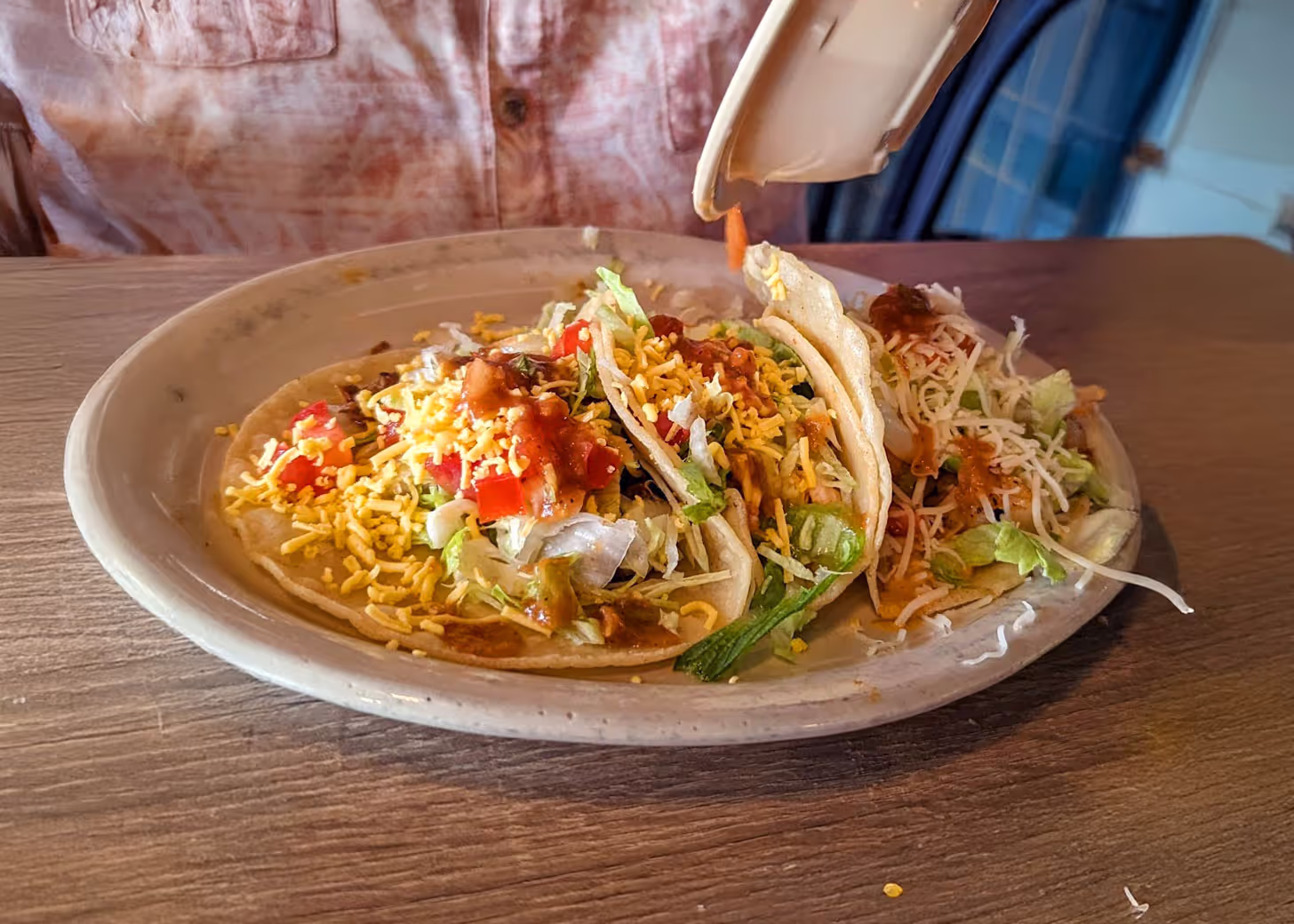 A plate of tacos.