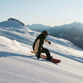 Snowboarding in Wengen