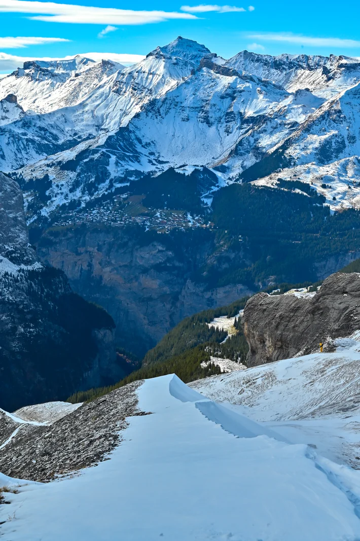 Winterliches Bergpanorama mit Blick Richtung Schilthorn