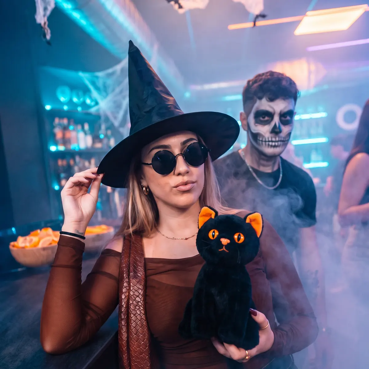 Ambiente de Halloween con niebla en Parros Zaragoza