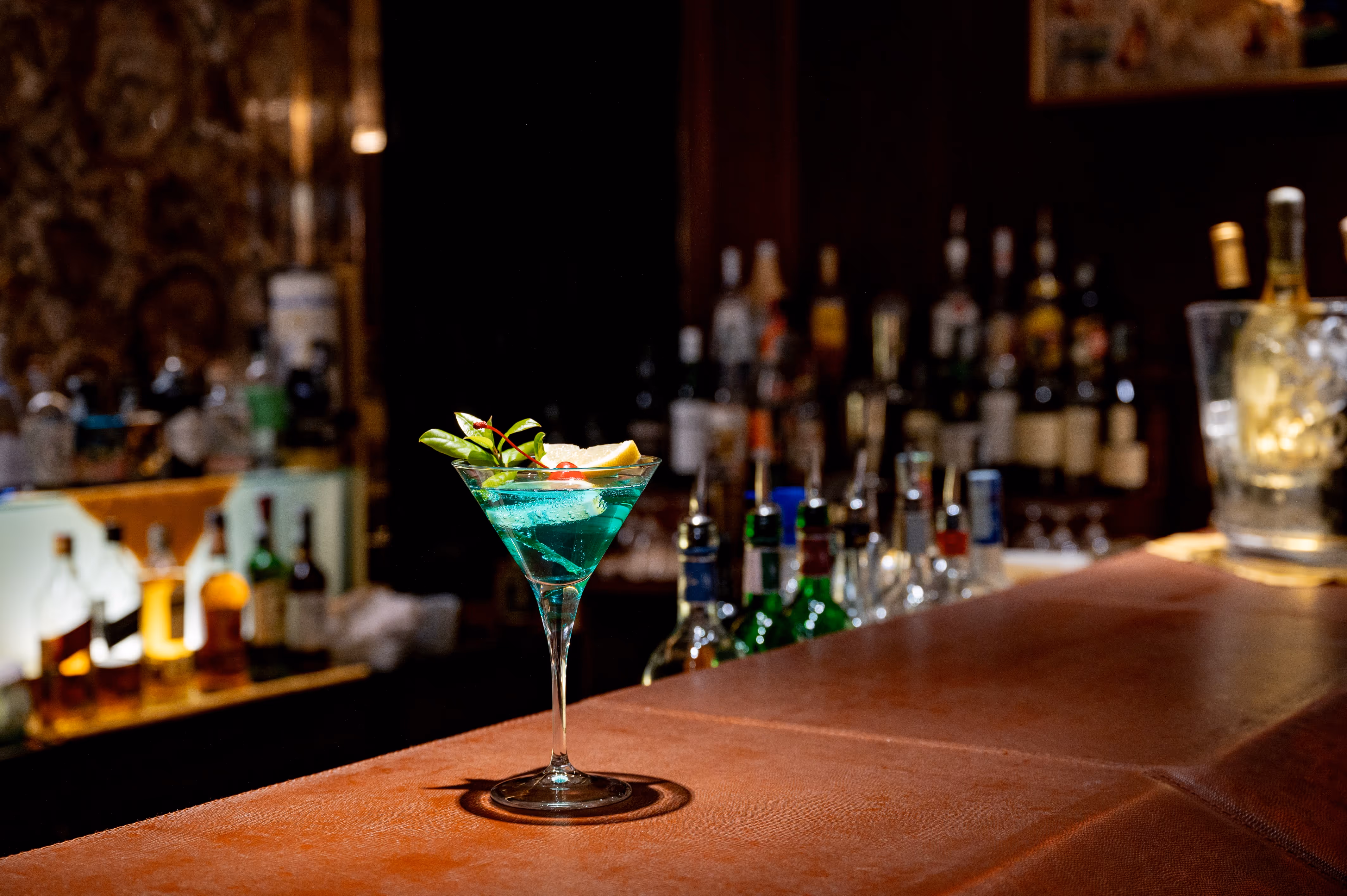 bar