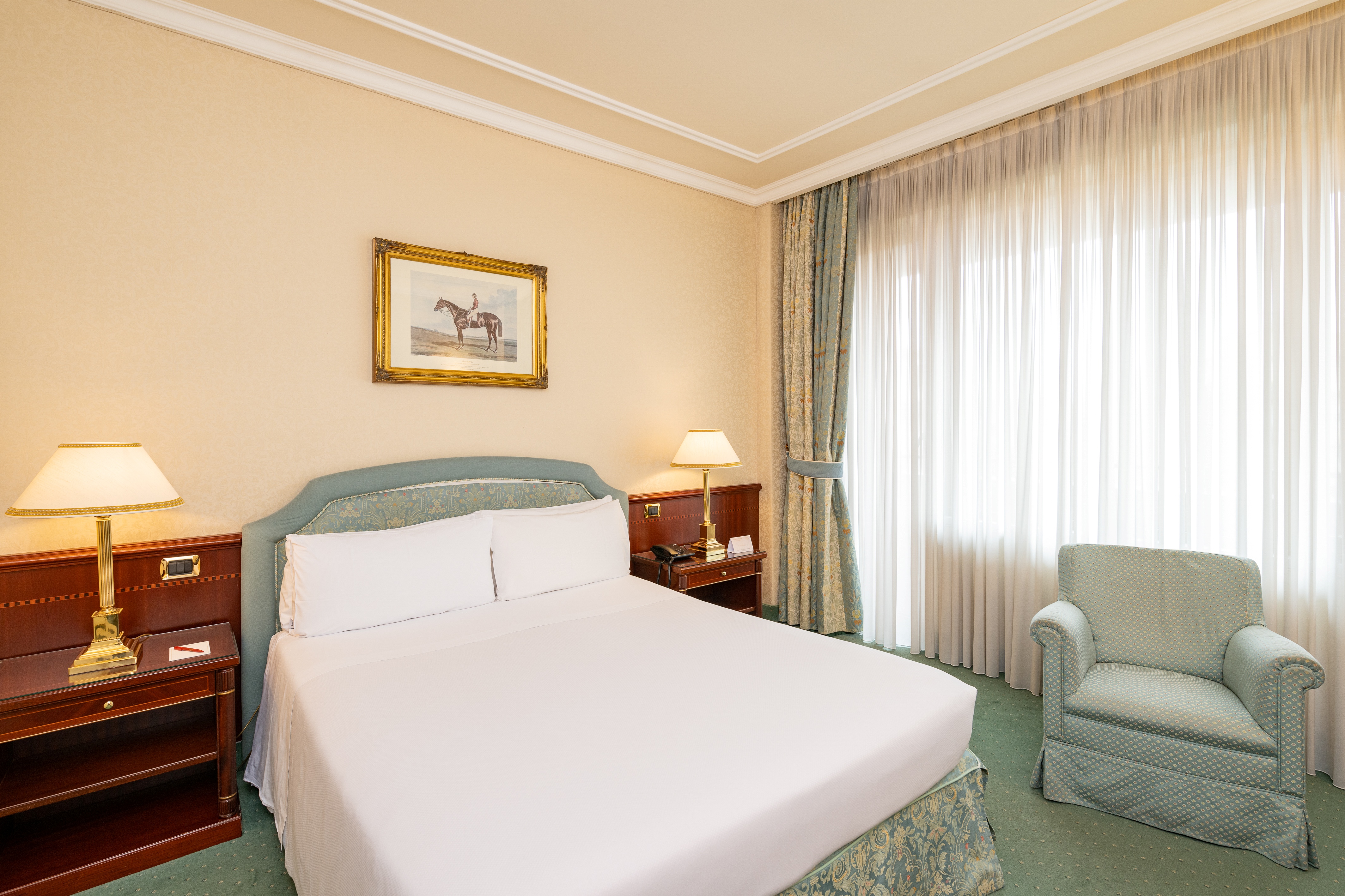 Room Img