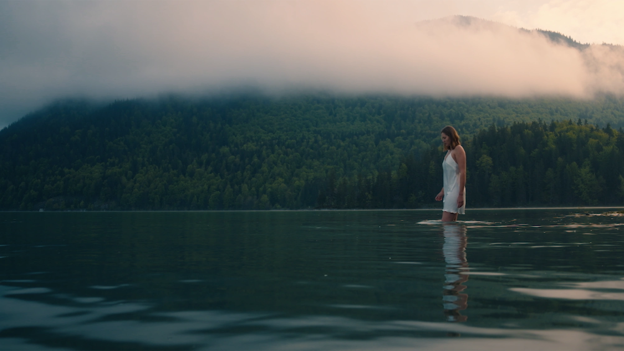 Cinematic scene from the shortfilm Hinter der Fassade, filmed in Frankfurt by MVO Productions