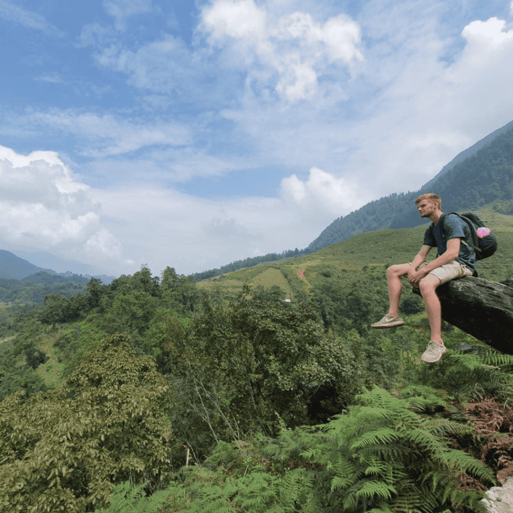 https://studenttraveltips.co.uk/wp-content/uploads/2023/10/ciaran-thailand-studenttraveltips.co_.uk-1-1024x1024.png