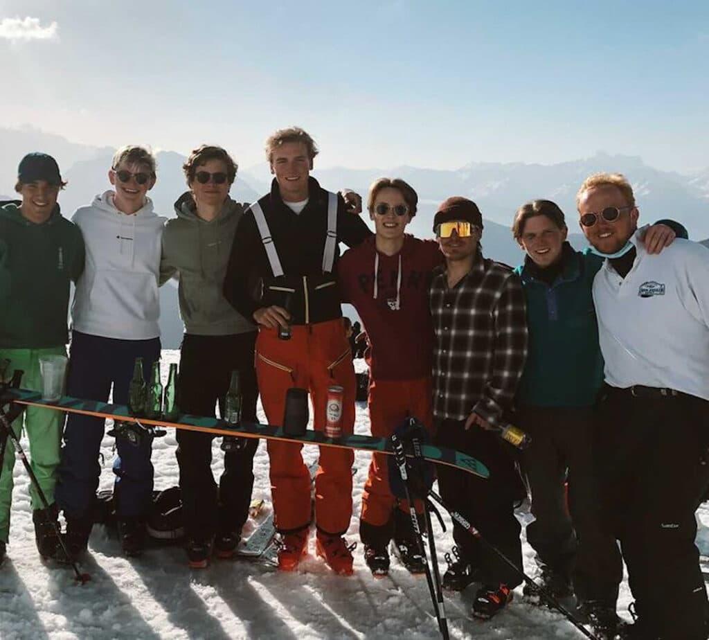 https://studenttraveltips.co.uk/wp-content/uploads/2021/06/verbier-james-clemetson-ski-season-studenttraveltips.co_.uk_.JPG1_-1024x924.jpg