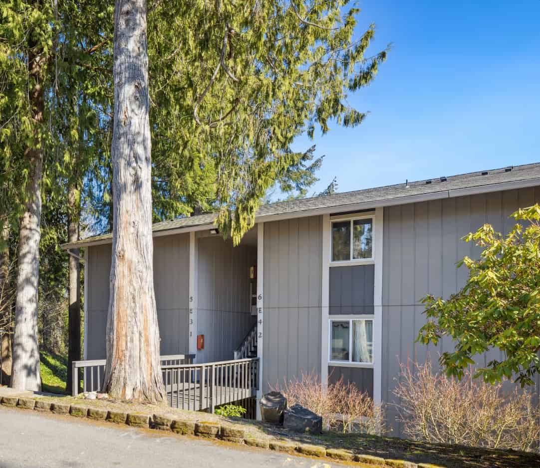 A Peaceful Retreat with Everything Within Reach