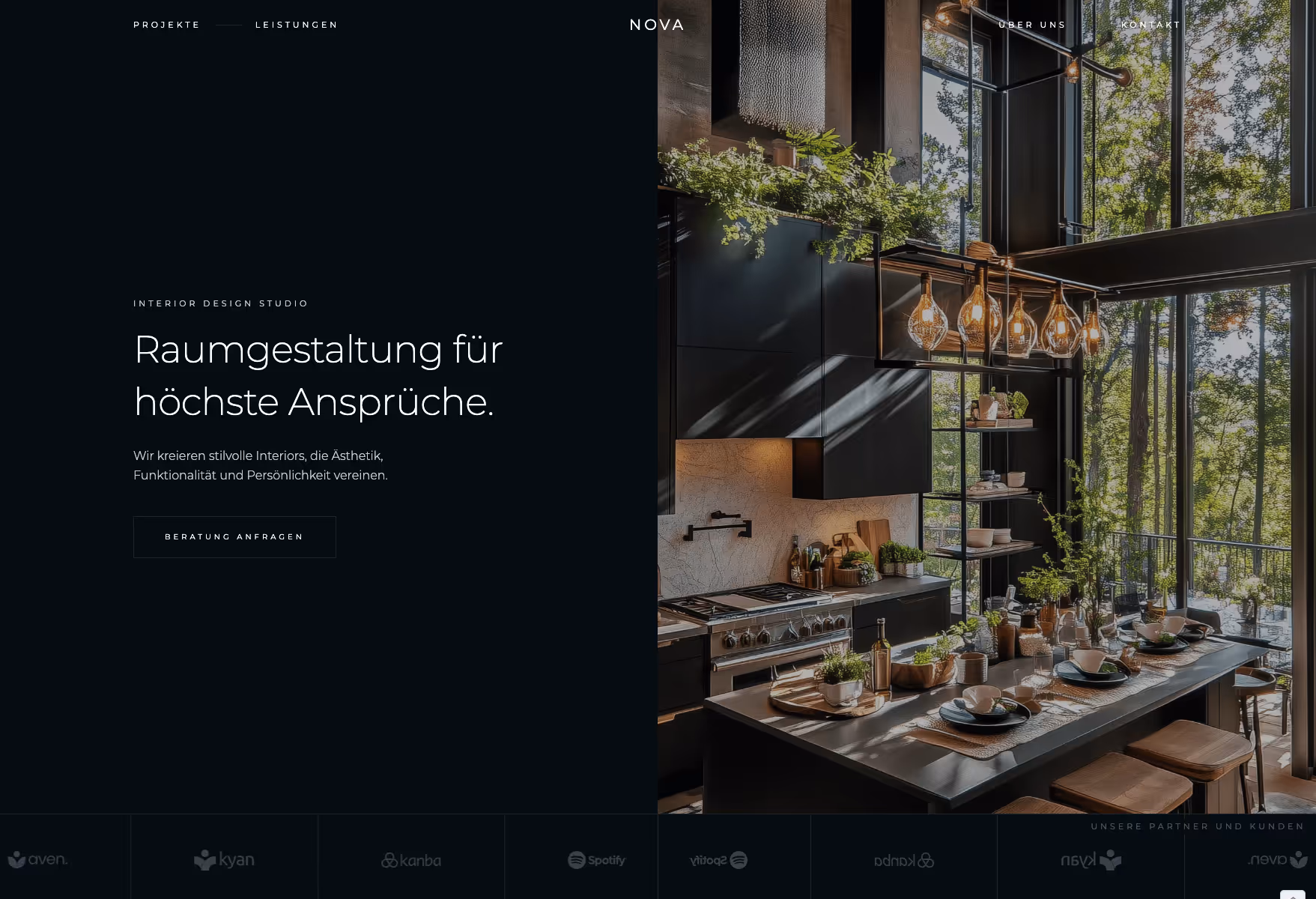 Screenshot der Landingpage für Nova Interior Design – elegantes Webdesign mit klarer Linienführung und warmer Farbgebung.