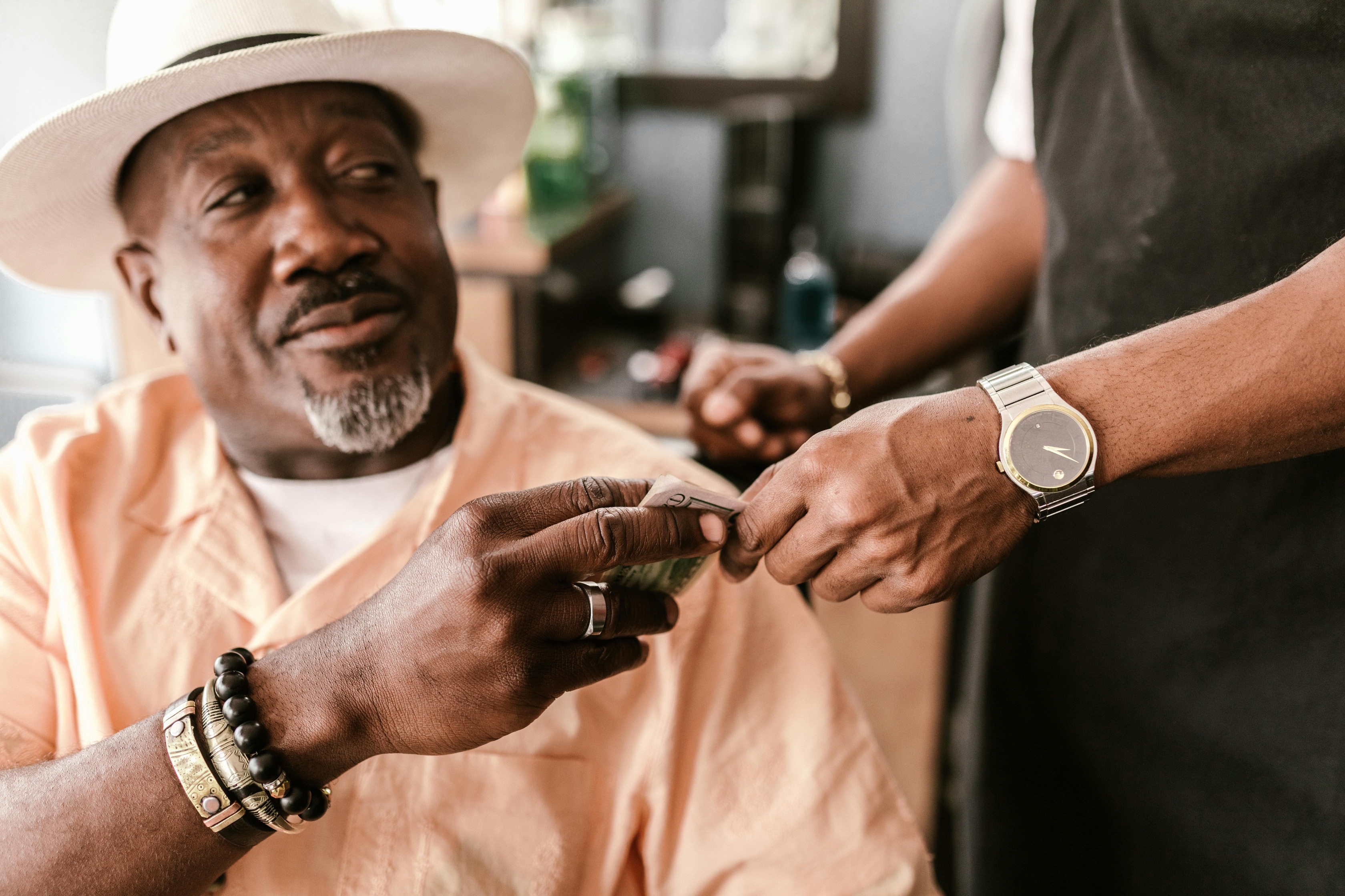 California Minimum Wage 2025: Restaurant Owner's Guide