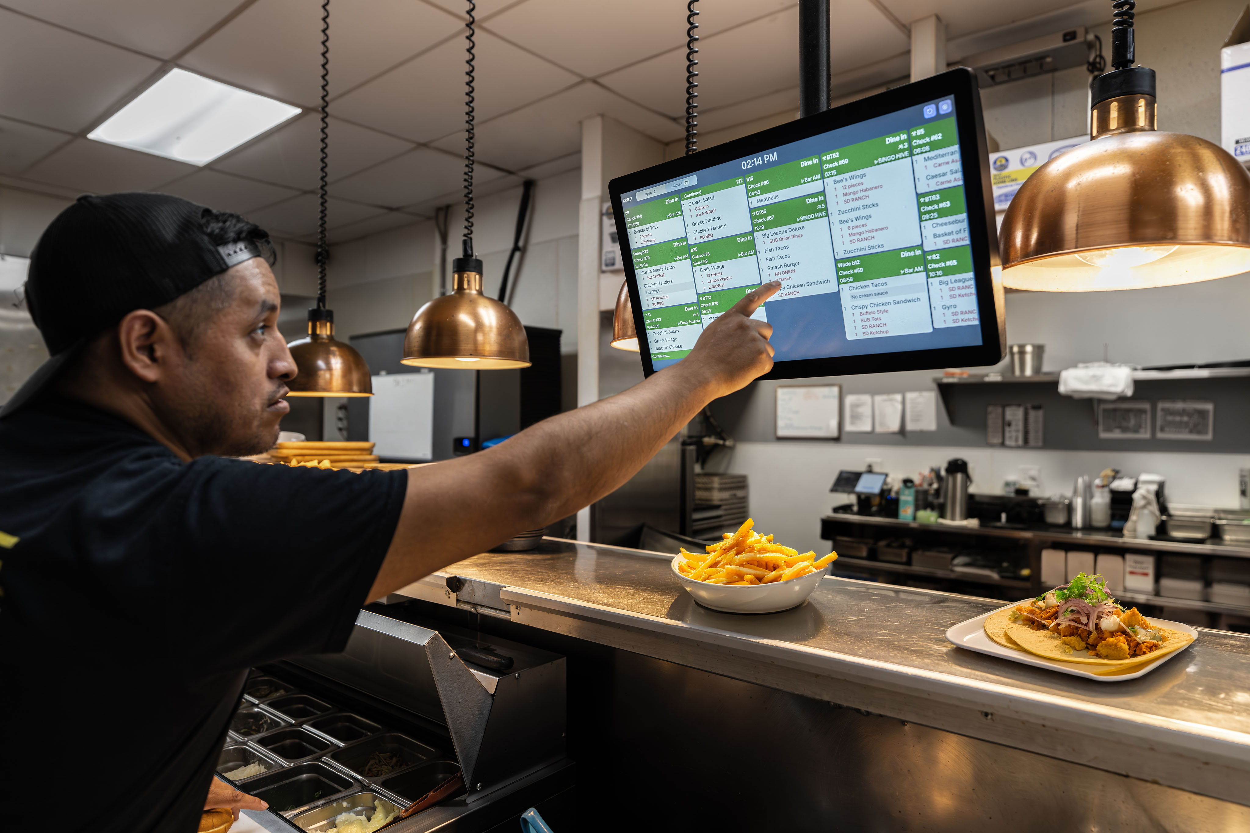Why Kitchen Display Systems Fail Restaurants (And What We Built Instead) 