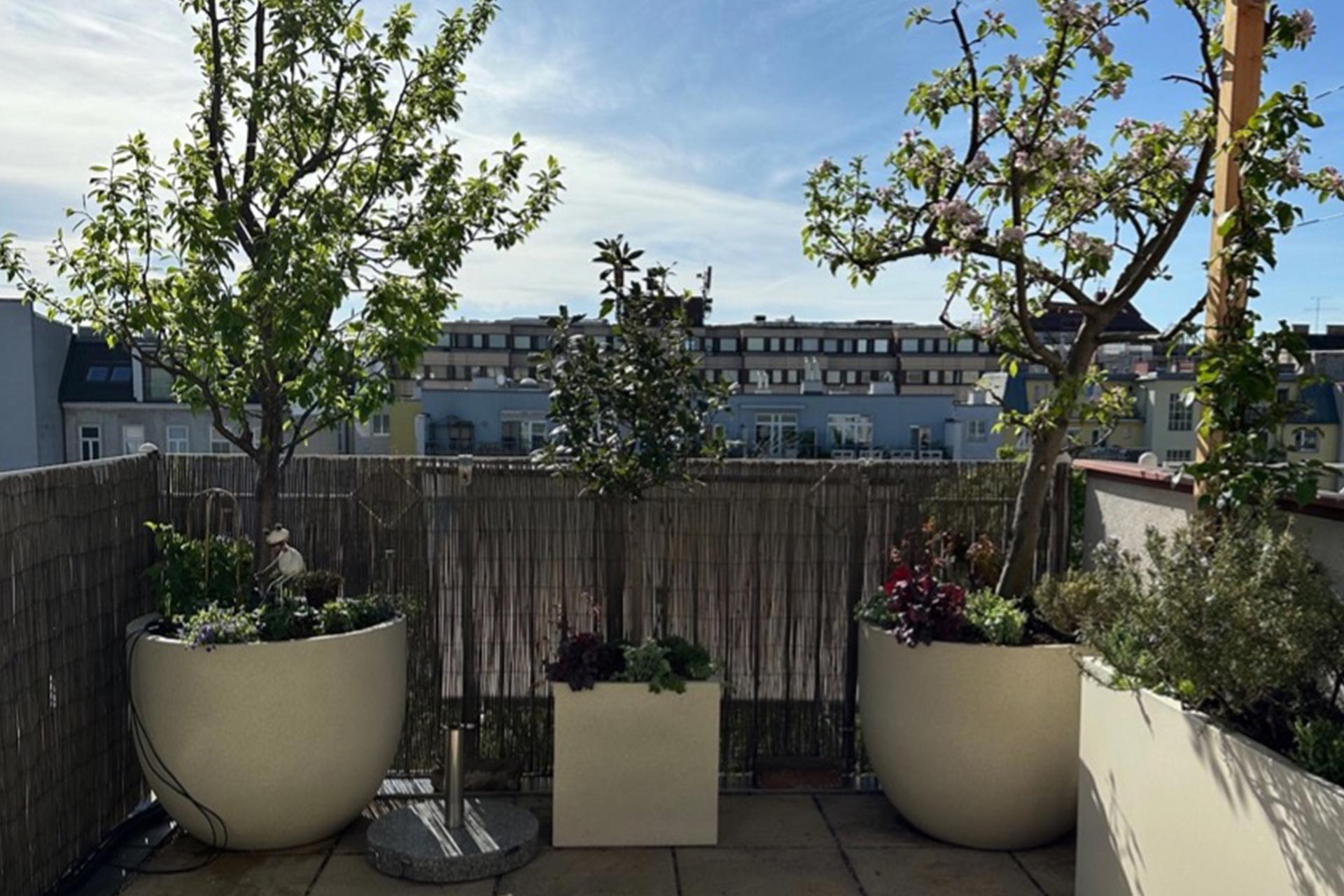 Das optimale Gewicht für Pflanzkübel am Balkon