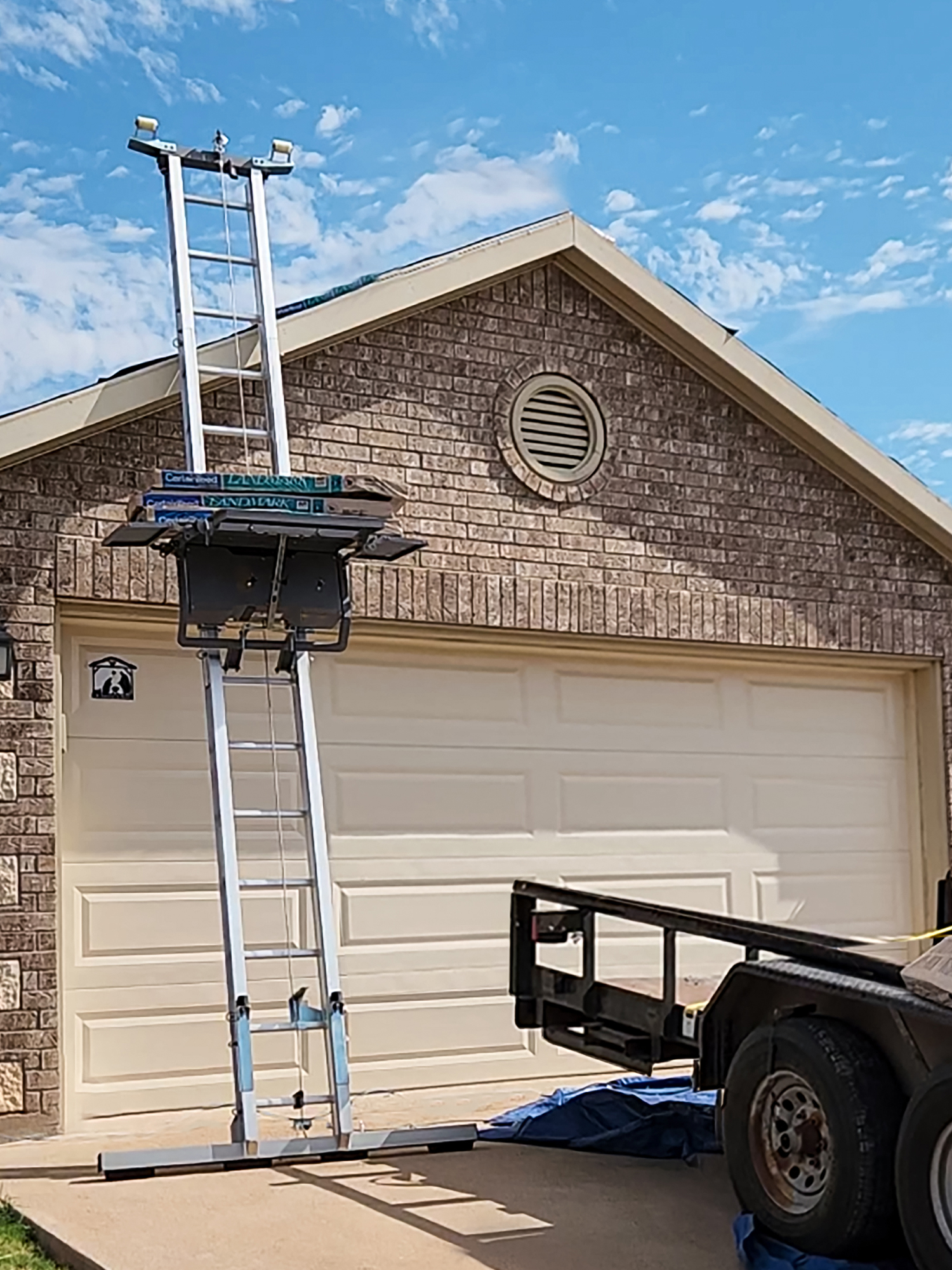 Battery Ladder Hoist