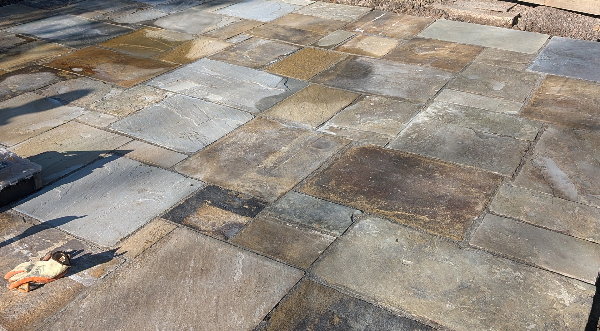 Flagstones & Paving