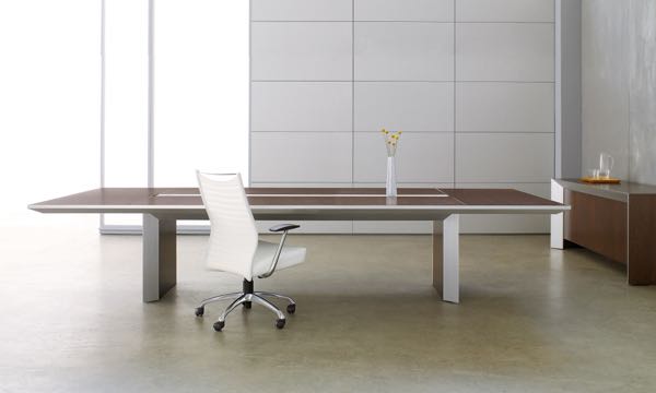 Purl Swivel Solo Large Rectangular Table