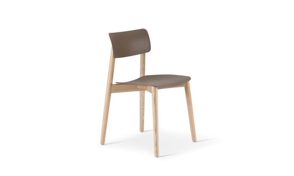 Everwood Chair Cocoa Natural Front 3 4