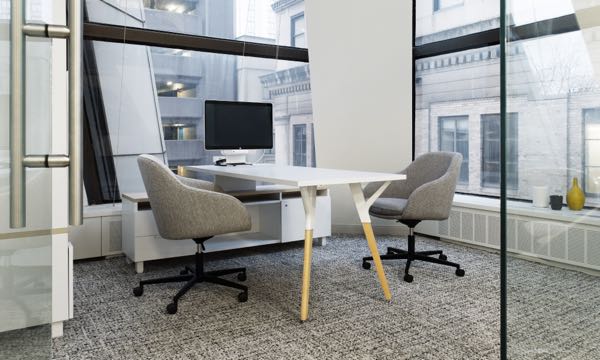 Martini Swivel Private Office