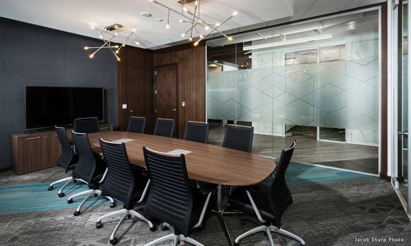 Purl Swivel Black Conference Room
