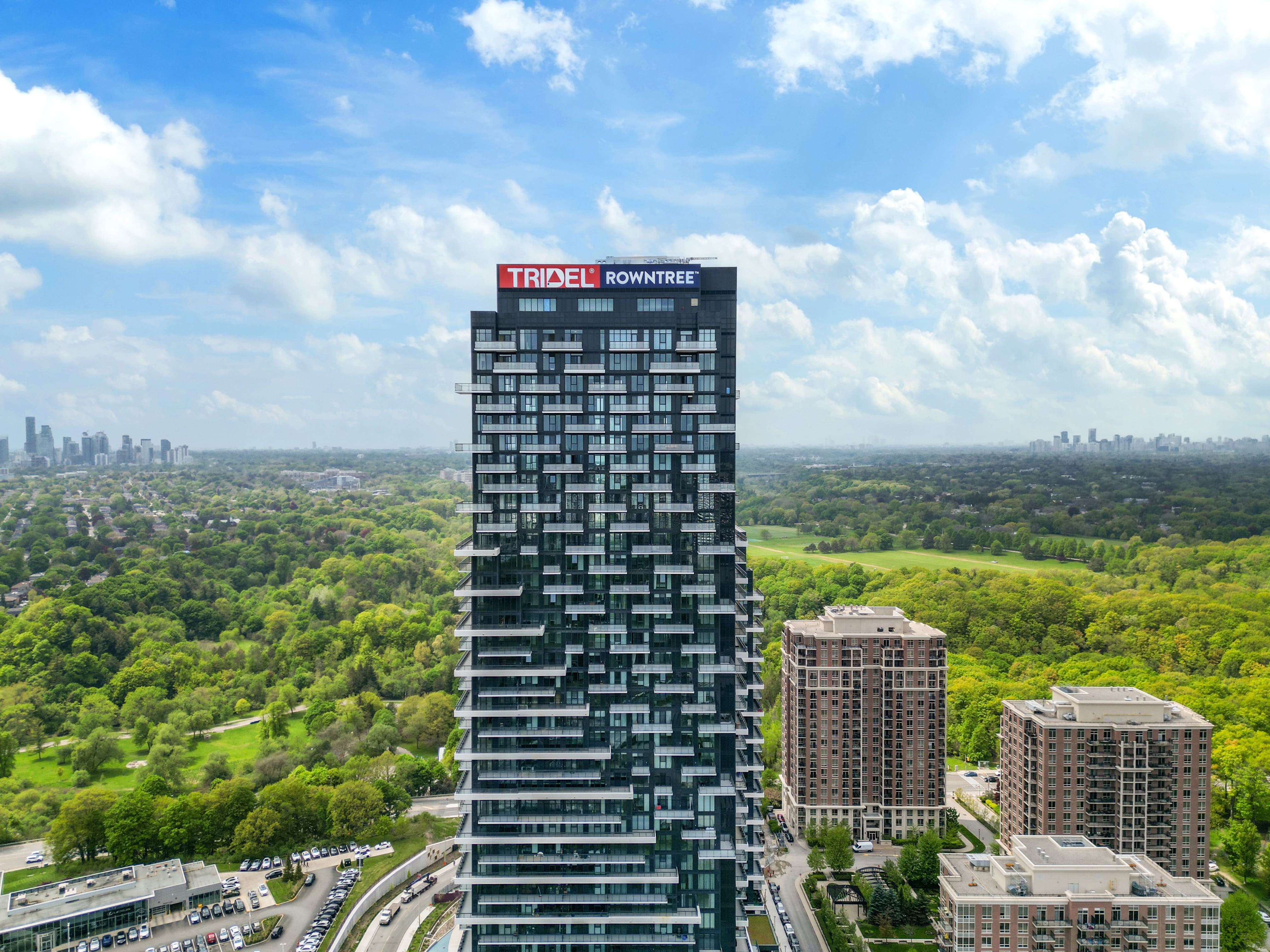 Auberge on the Park Condos