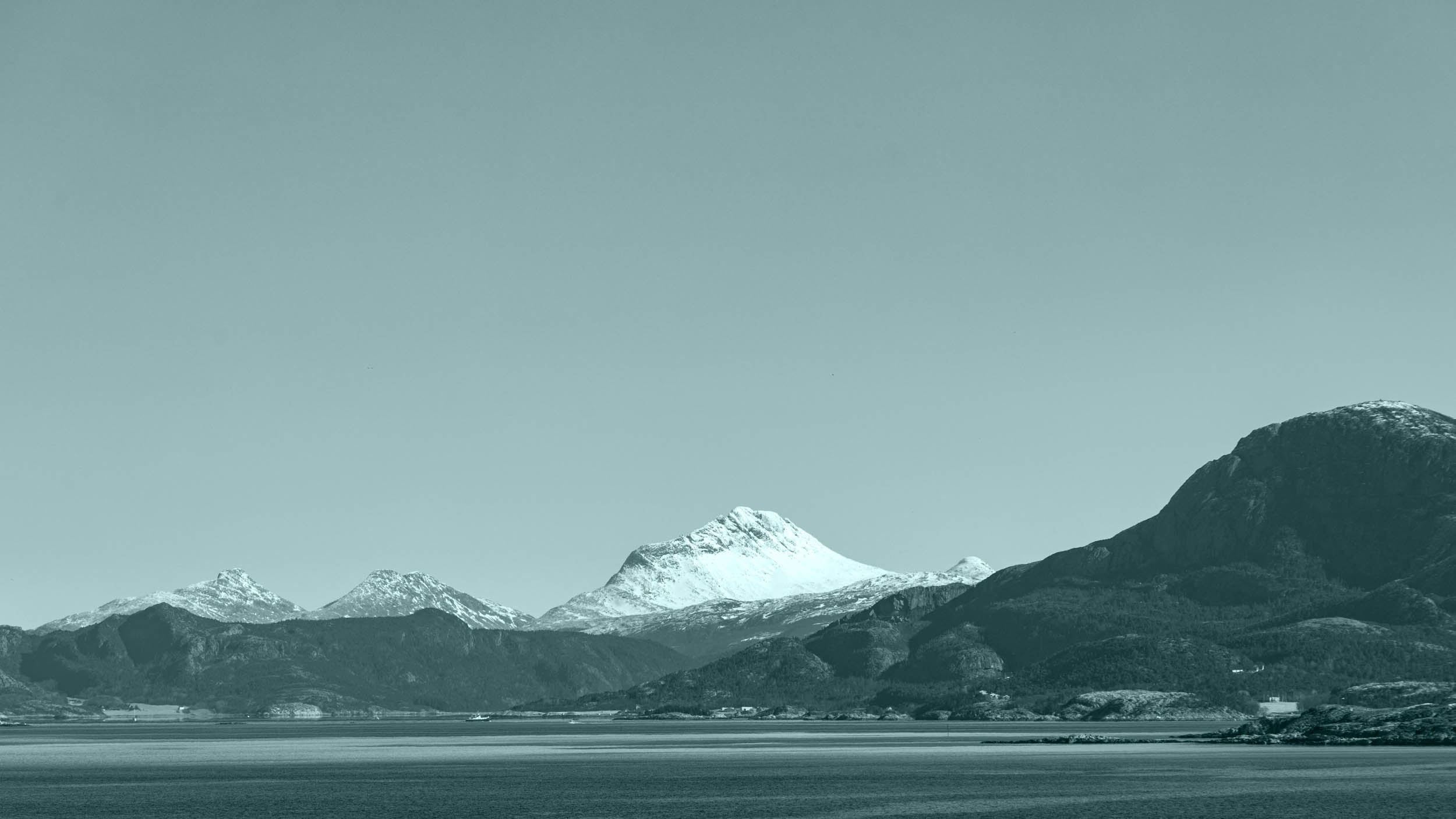 Foto av Heilhornet fra Kråkøya
