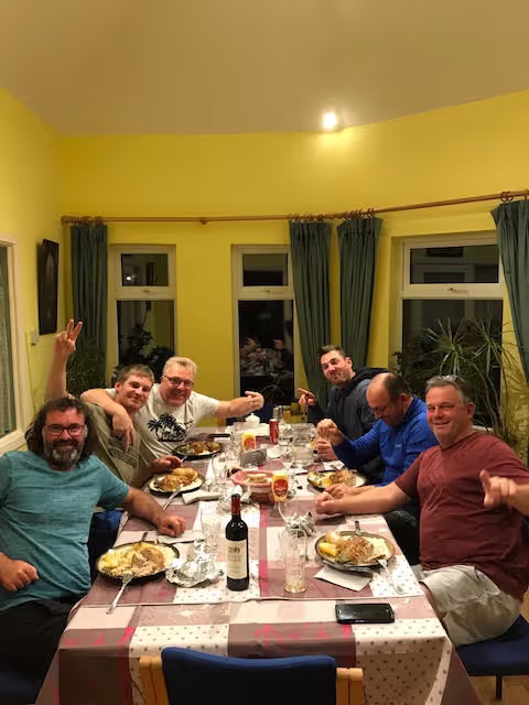 Repas des clients dans le gite