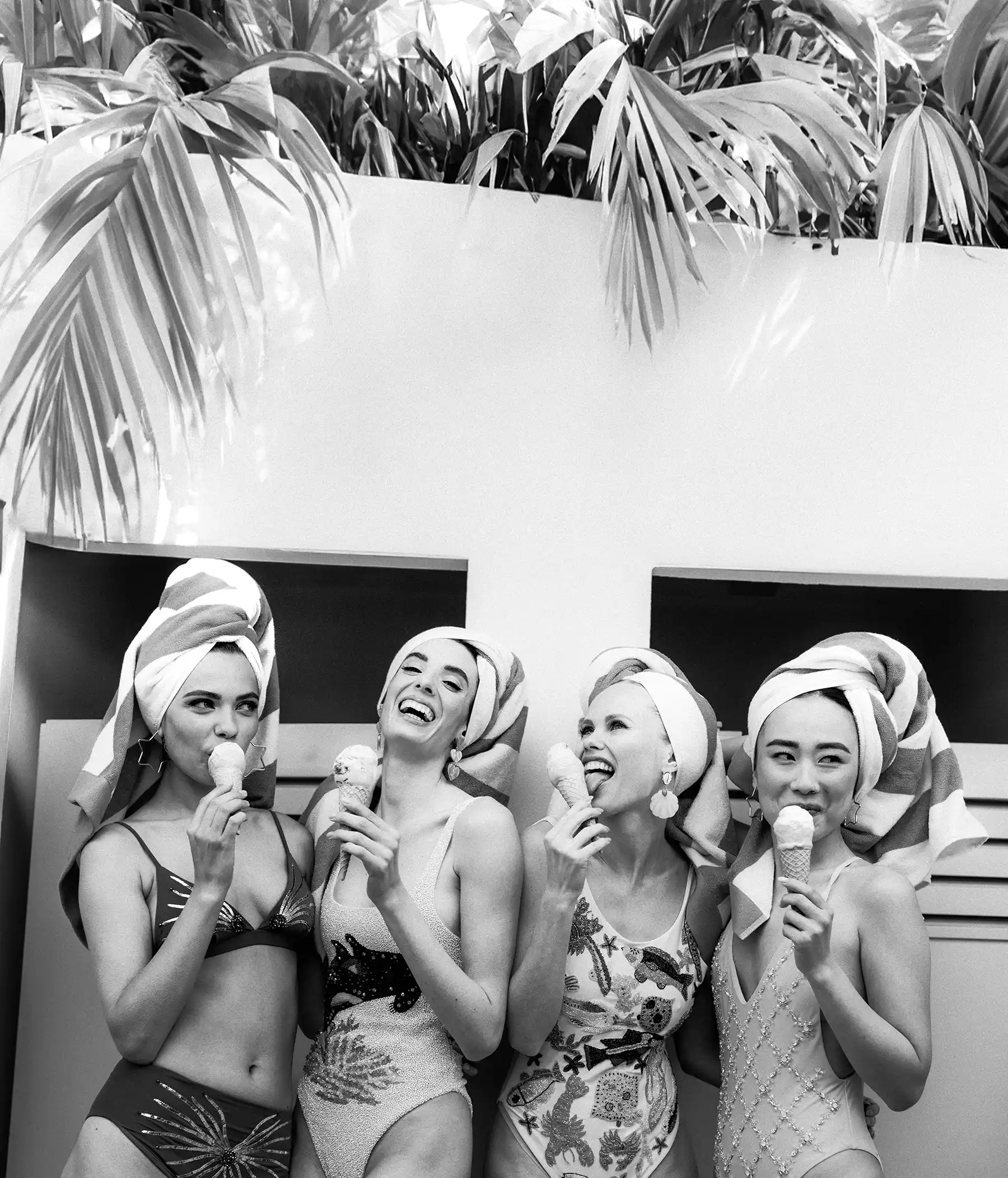 bridal-party-lake-como