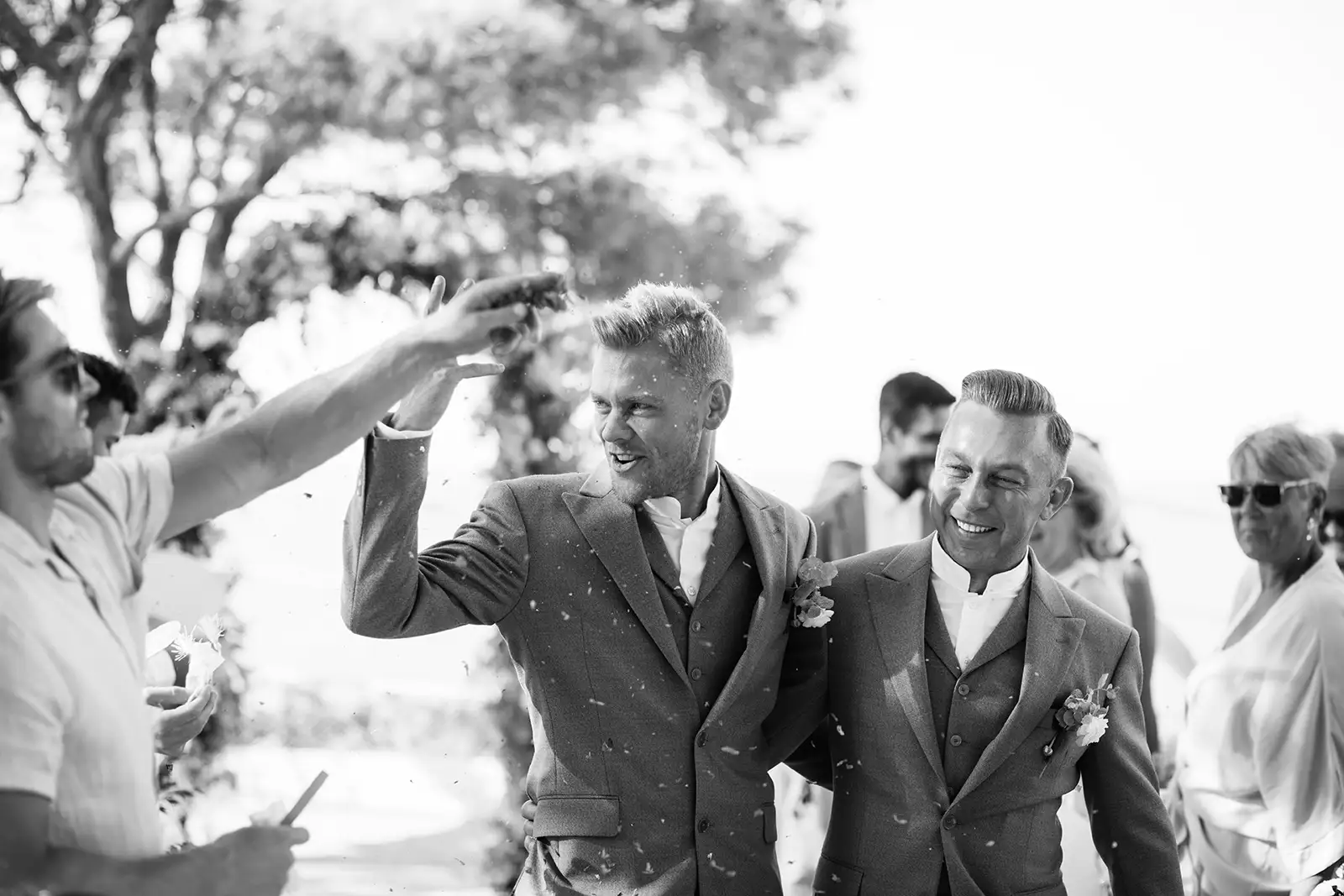 gay-wedding-vis-2