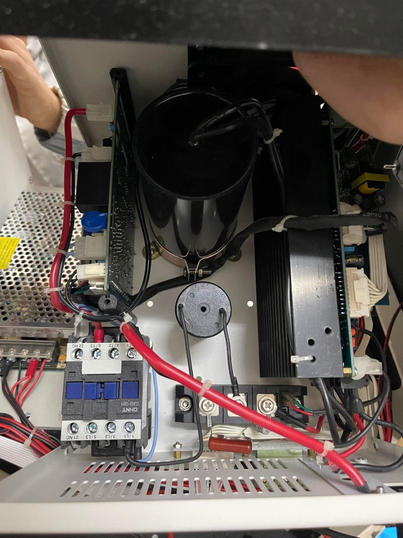 So sánh dịch vụ sửa chữa thiết bị spa