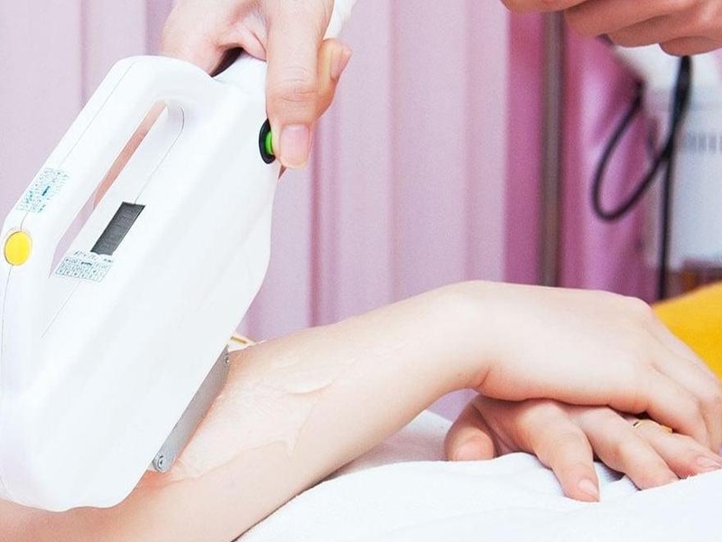 Giá cả dịch vụ sửa chữa thiết bị spa