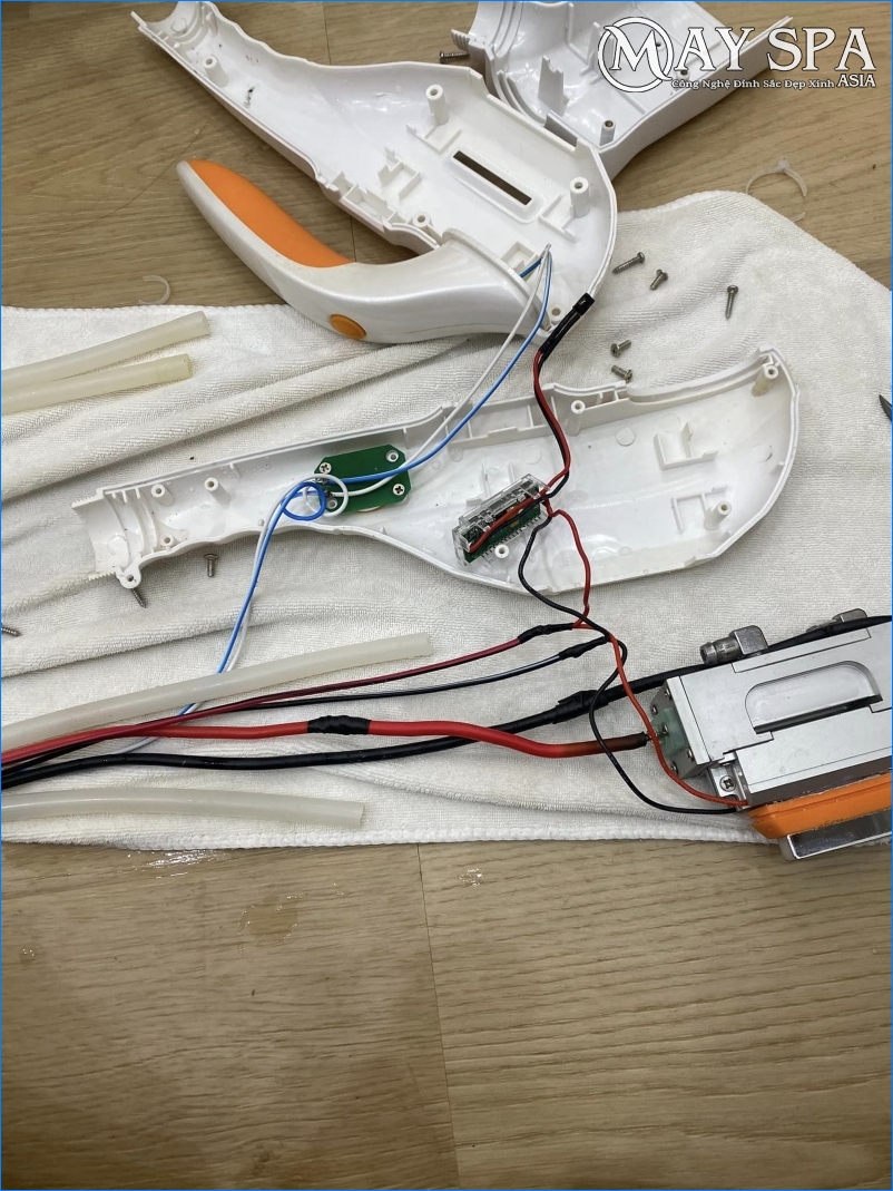 Dịch vụ khách hàng và hỗ trợ tư vấn