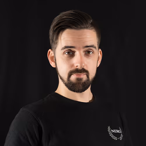 Headshot Robert Aschbacher, Head of Marketing