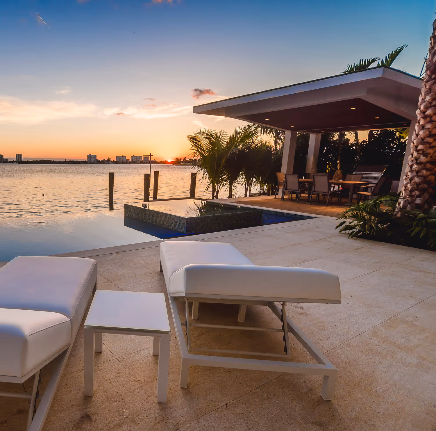 NINE YARDS "Sea La Vie"; Nine Yards; Yas Island;