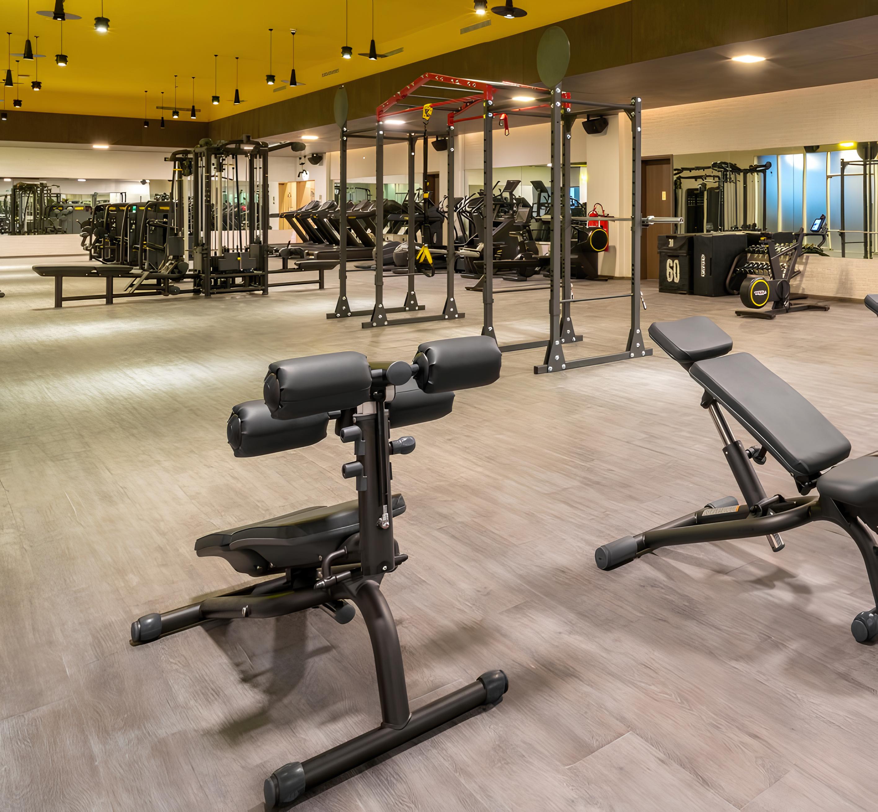 FMI "Five Jumeriah Village"; FIVE Holdings (SKAI Holdings); JVC (Jumeirah Village Circle);